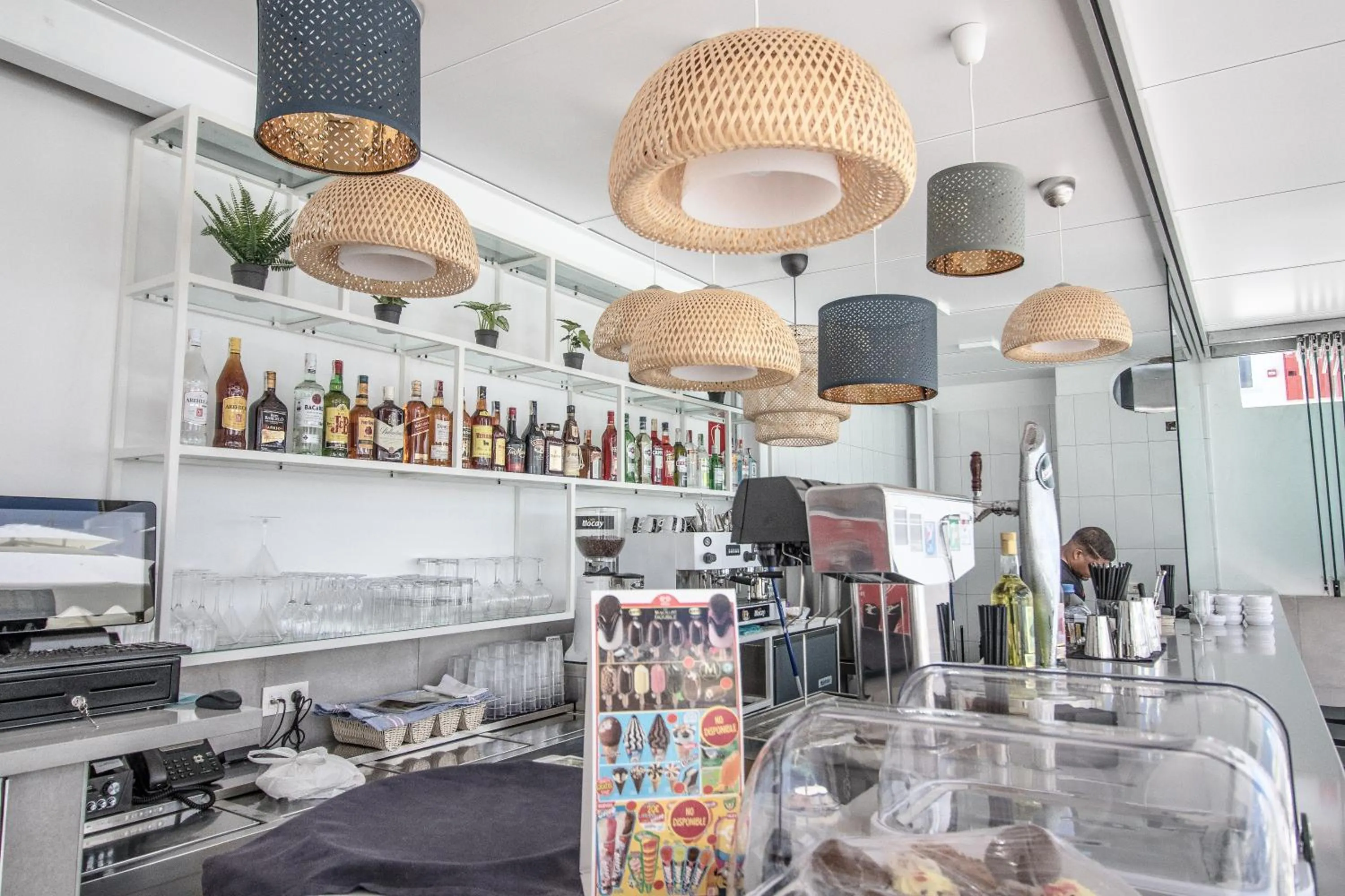 Restaurant/places to eat in Guinate Club Apartamentos