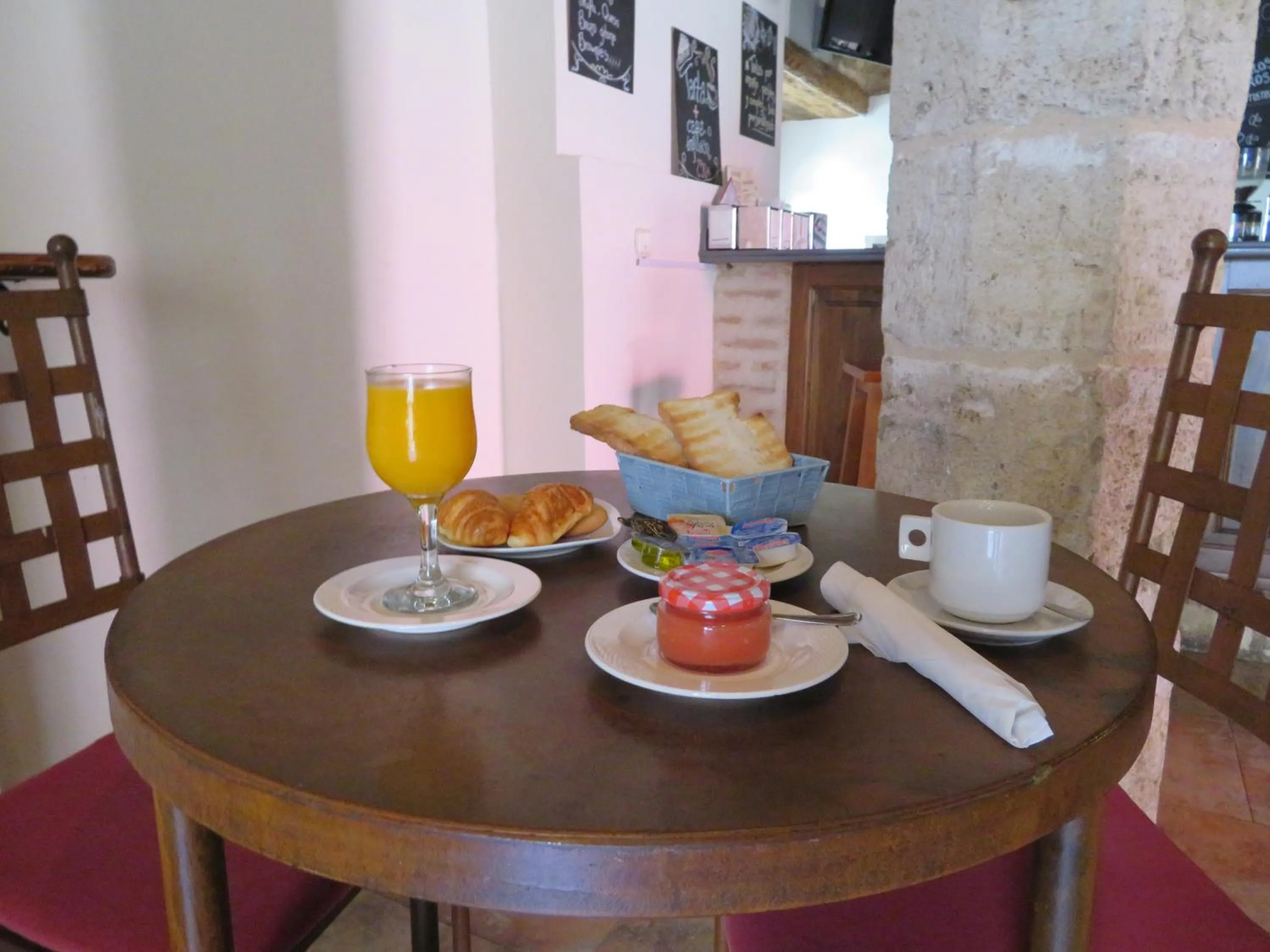 Breakfast in Palacio Rejadorada