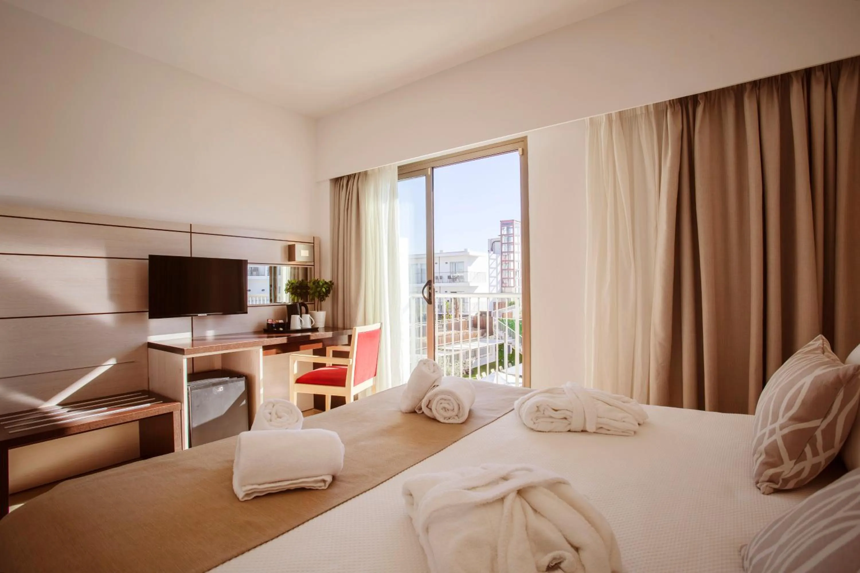 Photo of the whole room, Bed in Hotel Puchet Ibiza