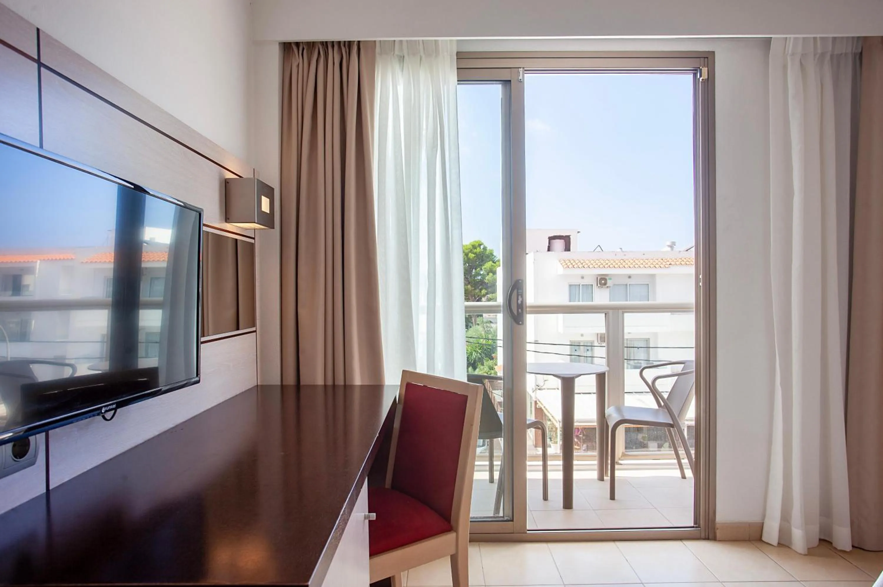 Photo of the whole room in Hotel Puchet Ibiza