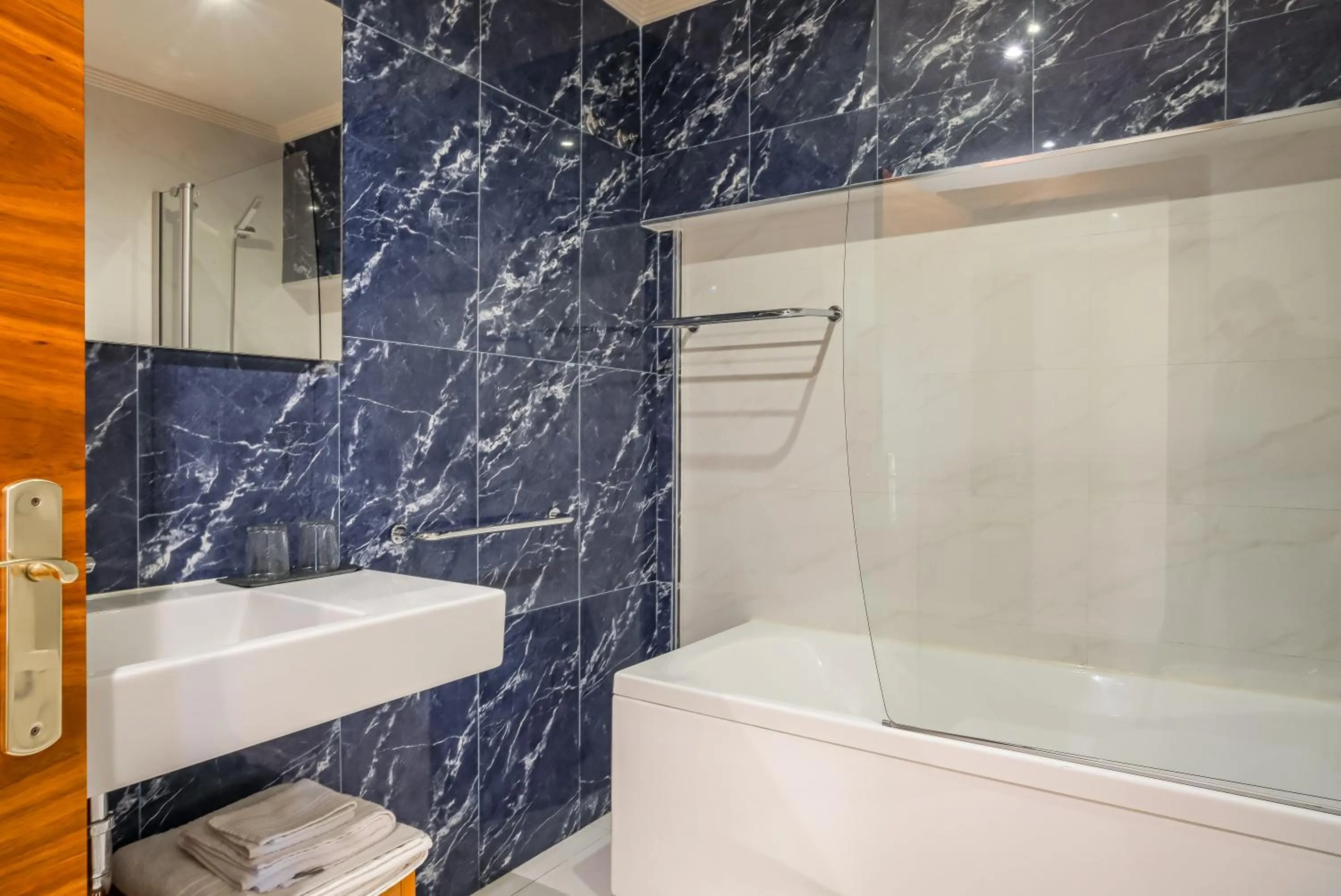 Bathroom in Indiana Boutique Hotel