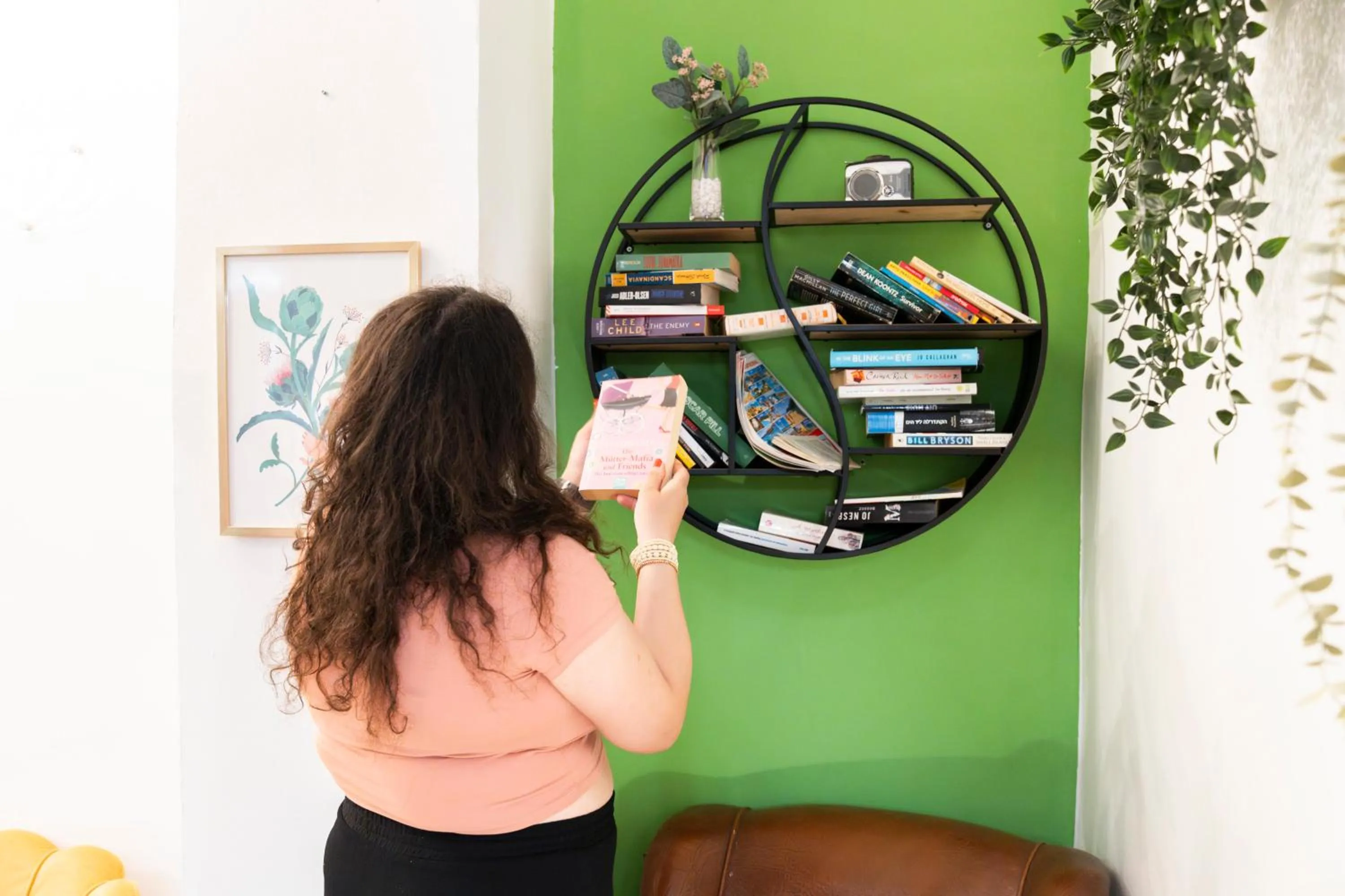 People in Home Youth Hostel by Feetup Hostels