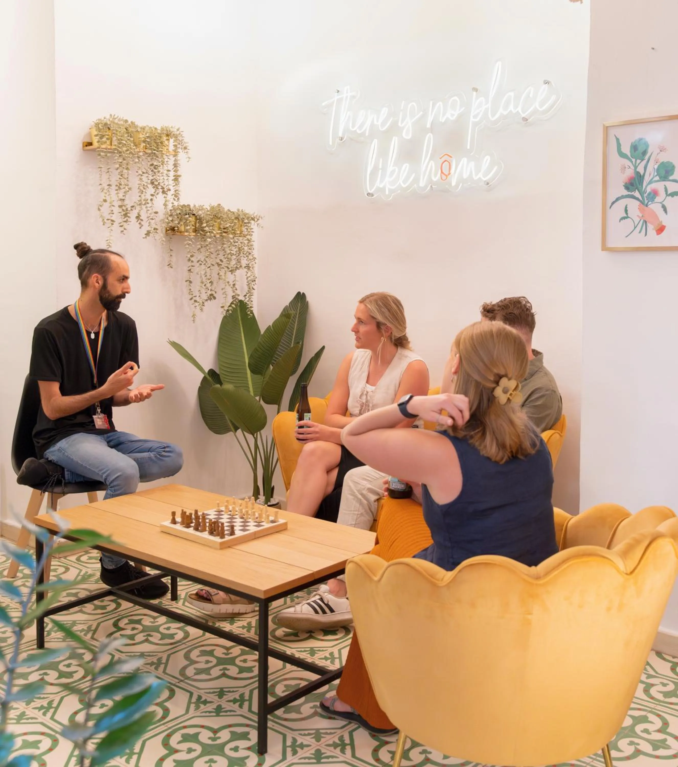 Home Youth Hostel by Feetup Hostels