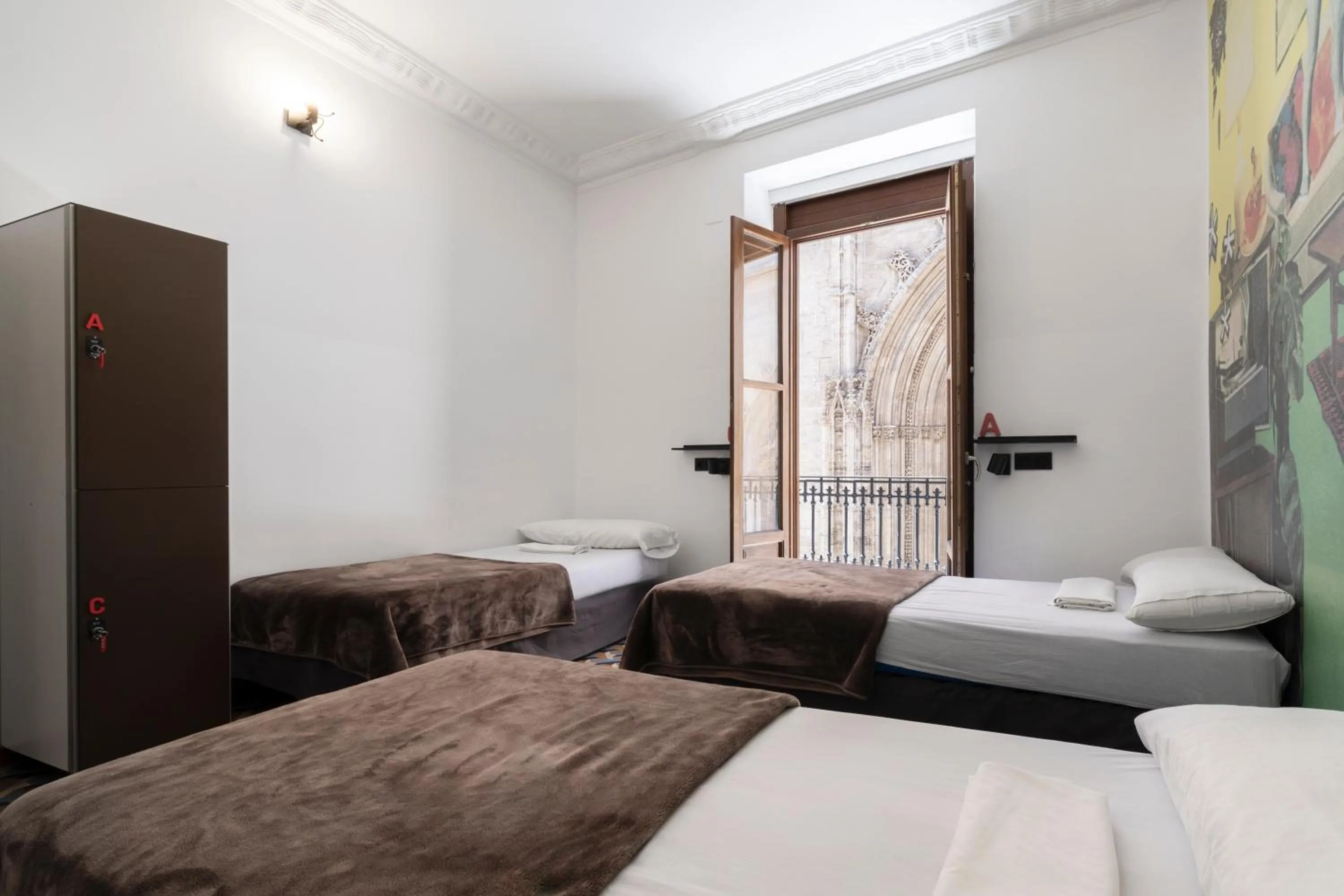 Bed in Home Youth Hostel by Feetup Hostels