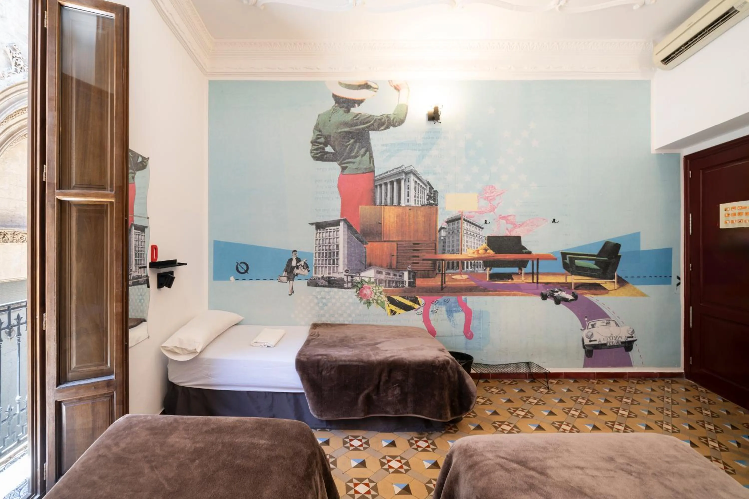 Bed in Home Youth Hostel by Feetup Hostels