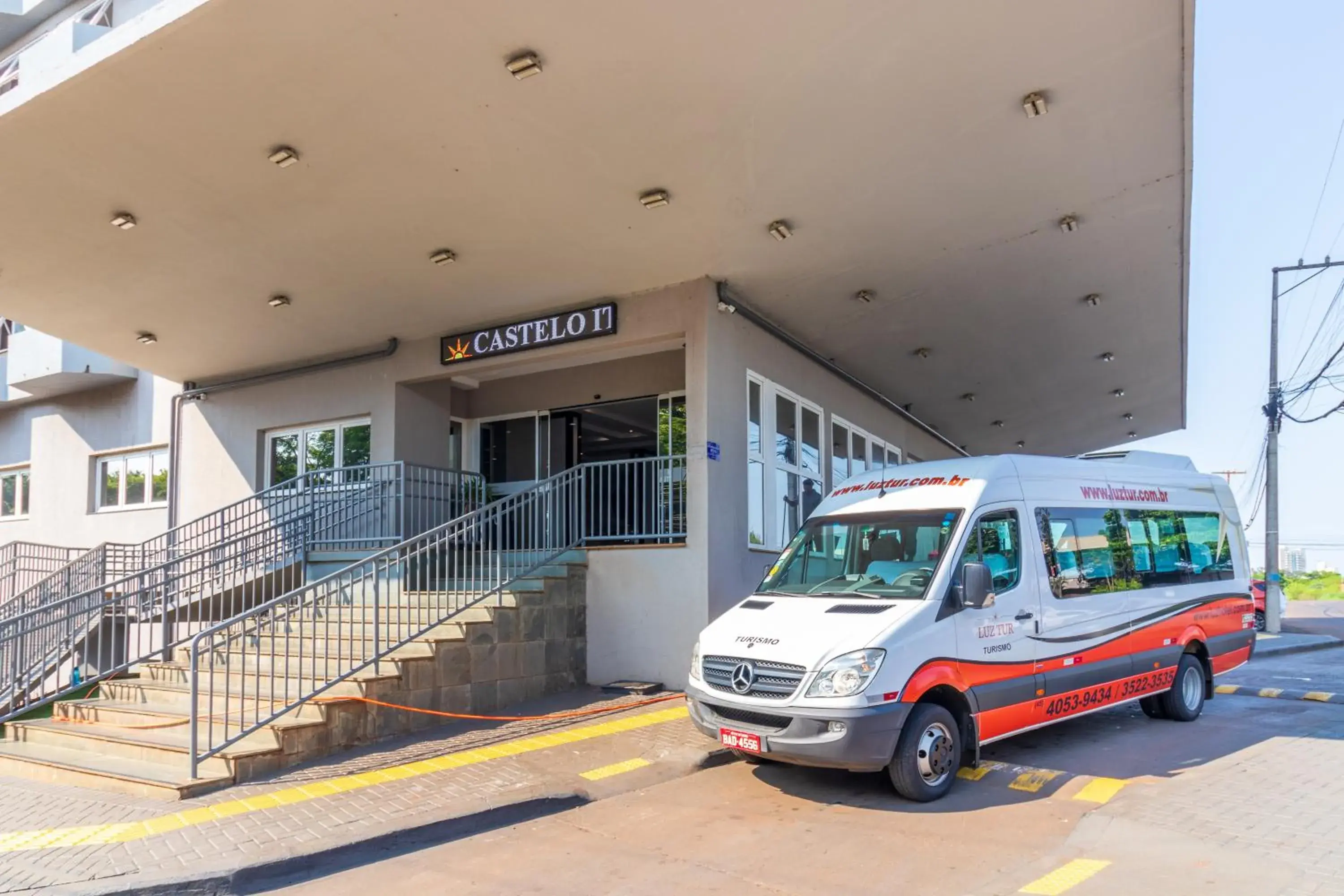 Facade/entrance in Luz Hotel by Castelo Itaipava Facade/entrance in Luz Hotel by Castelo Itaipava