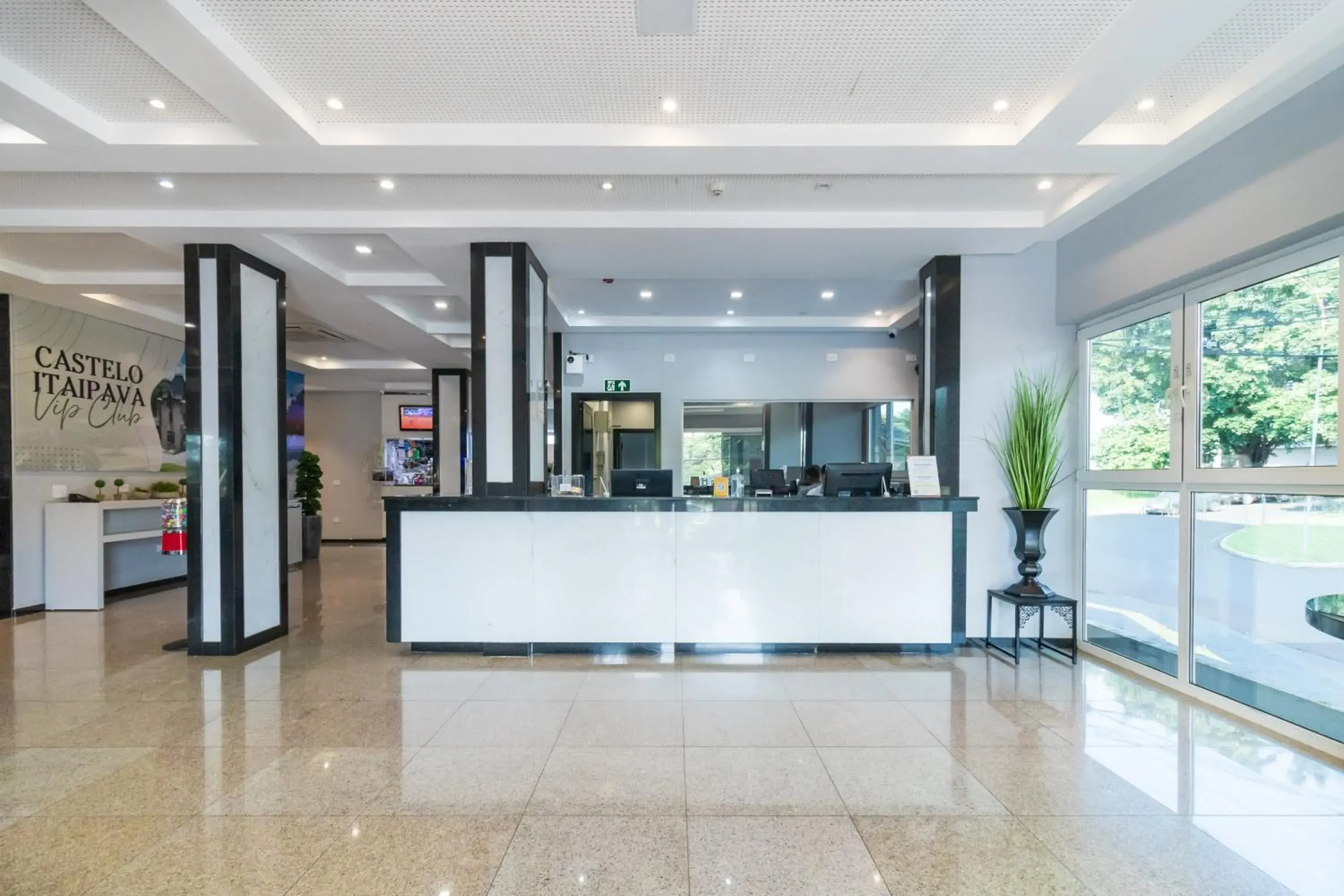 Lobby or reception in Luz Hotel by Castelo Itaipava Lobby or reception in Luz Hotel by Castelo Itaipava