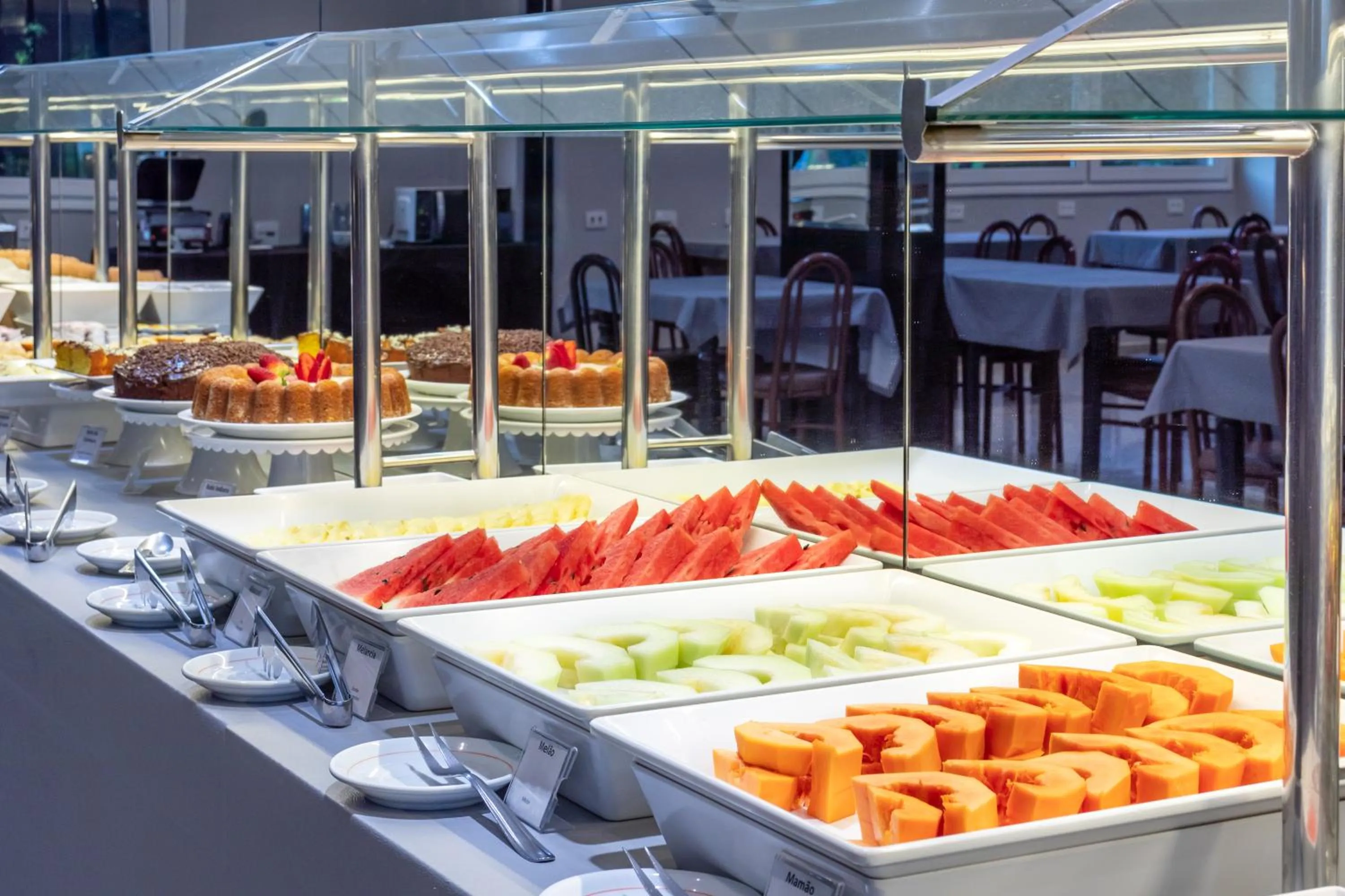 Buffet breakfast in Luz Hotel by Castelo Itaipava