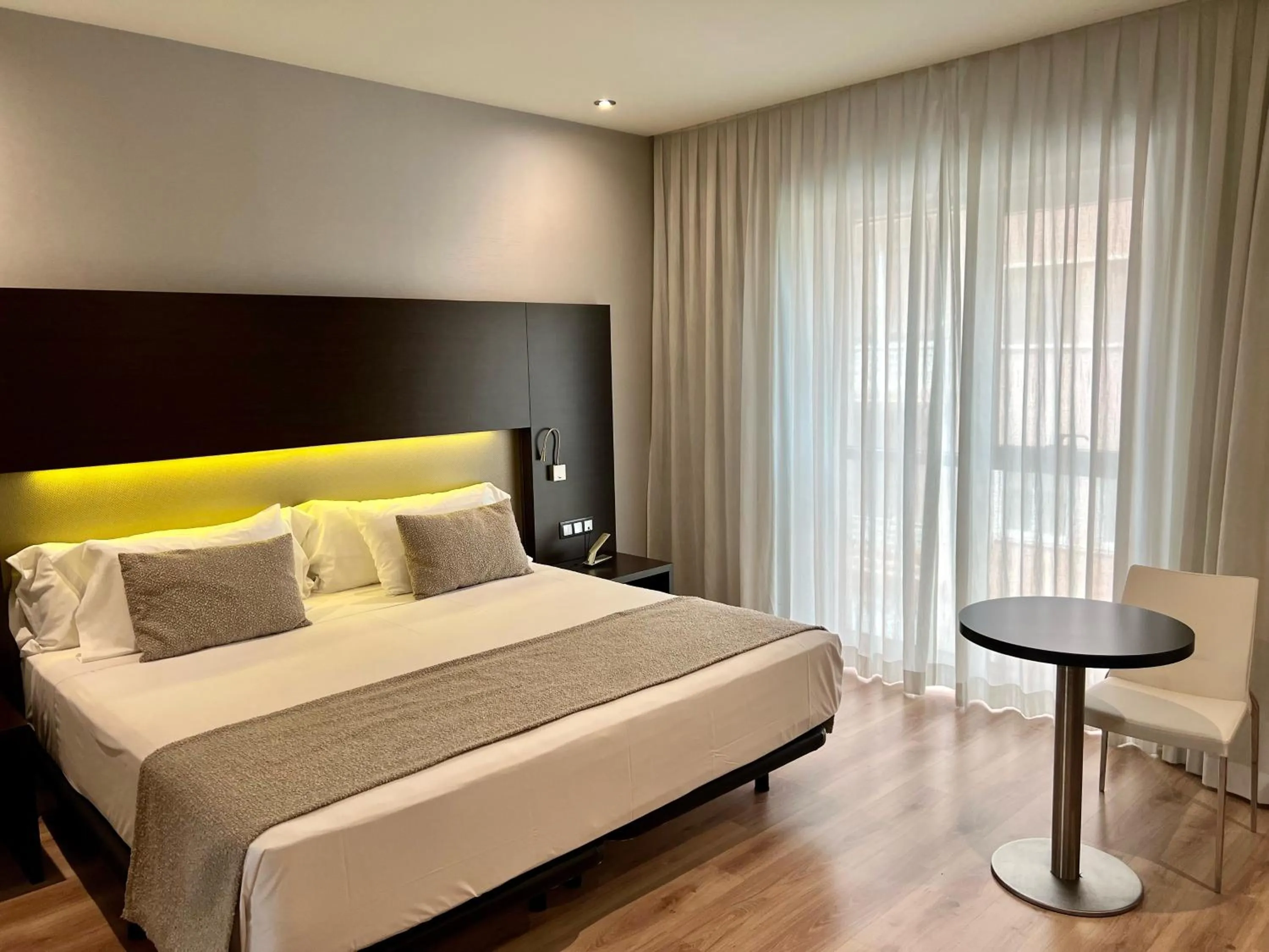 Bed in Turia Granada