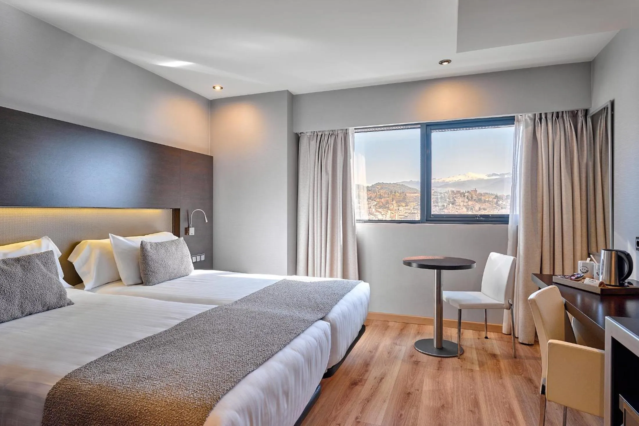 Bed in Turia Granada