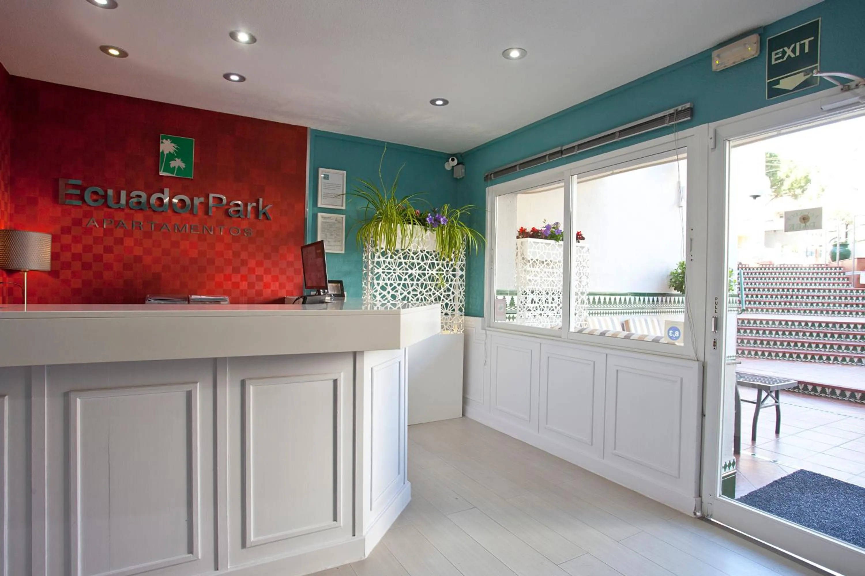 Lobby or reception in Apartamentos Ecuador Park