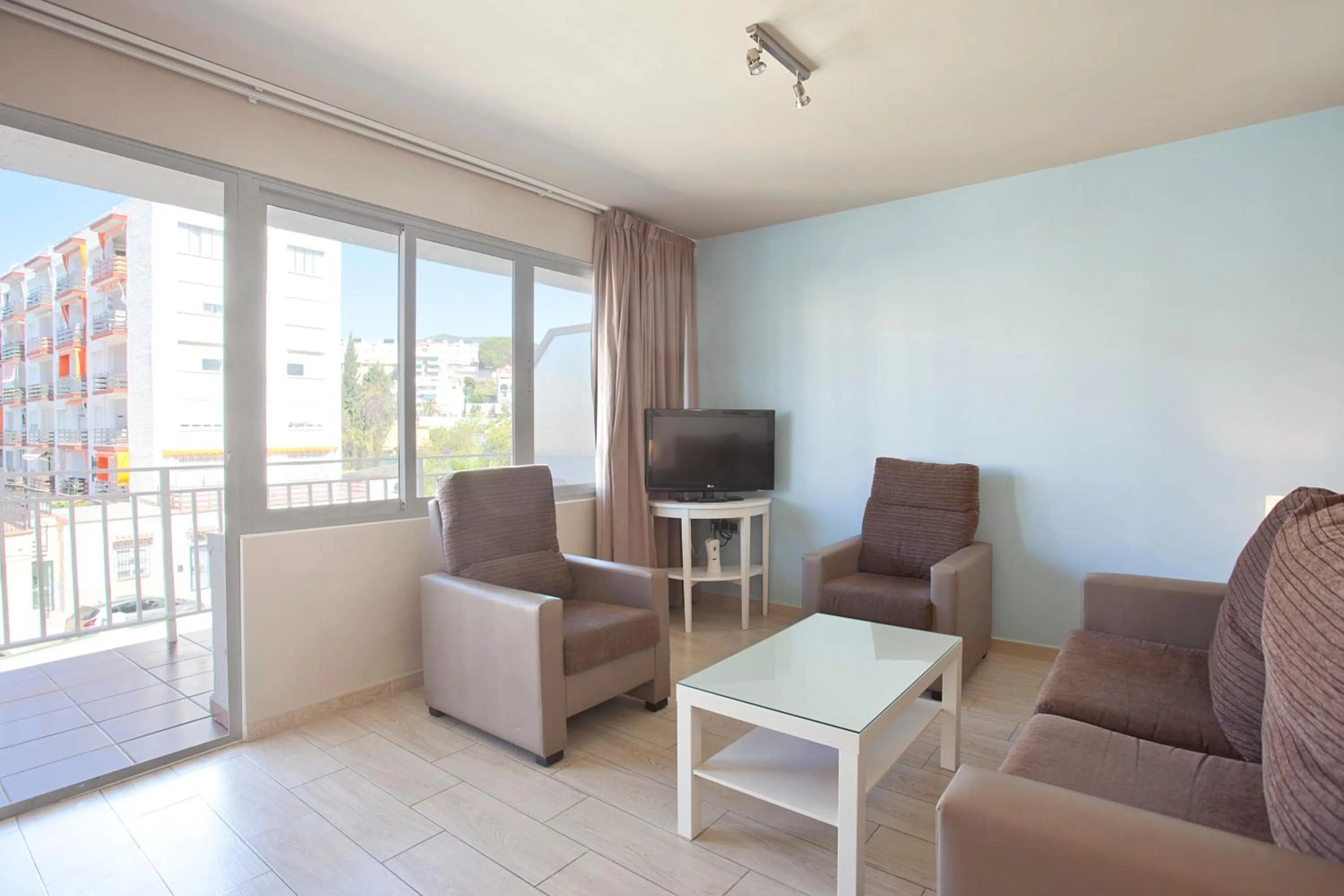 Living room in Apartamentos Ecuador Park