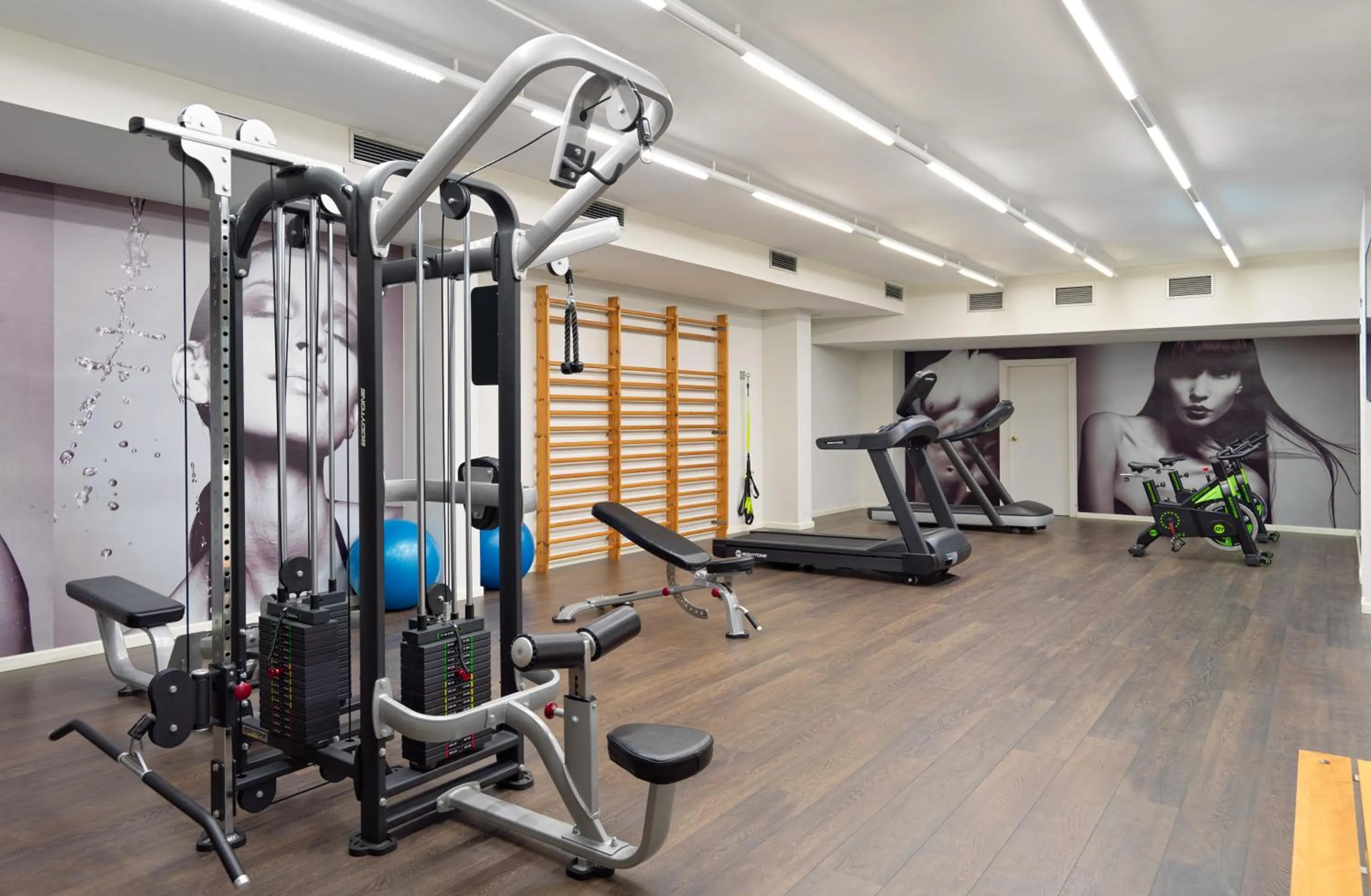 Fitness centre/facilities in H10 Mediterranean Village