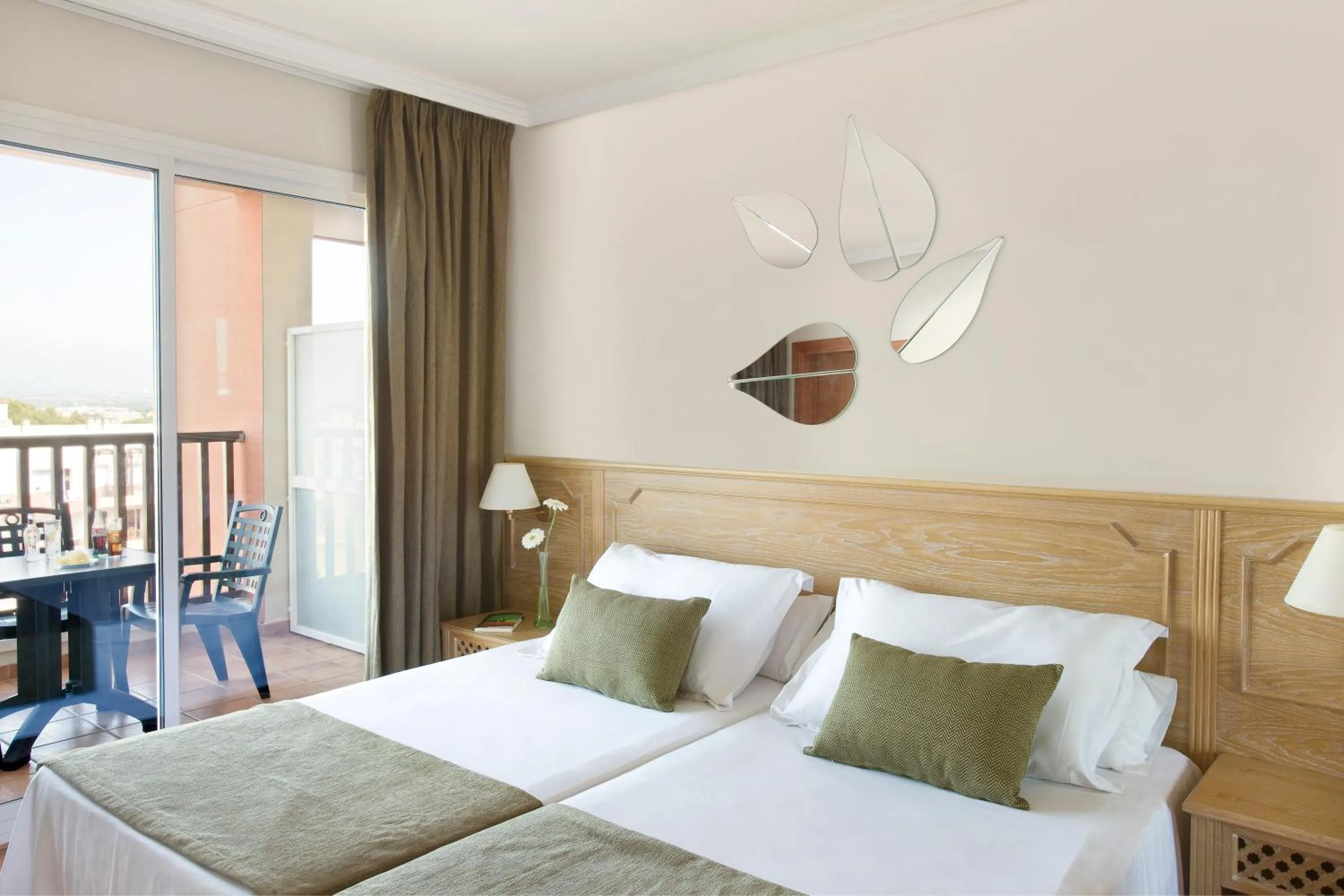 Bed in H10 Mediterranean Village