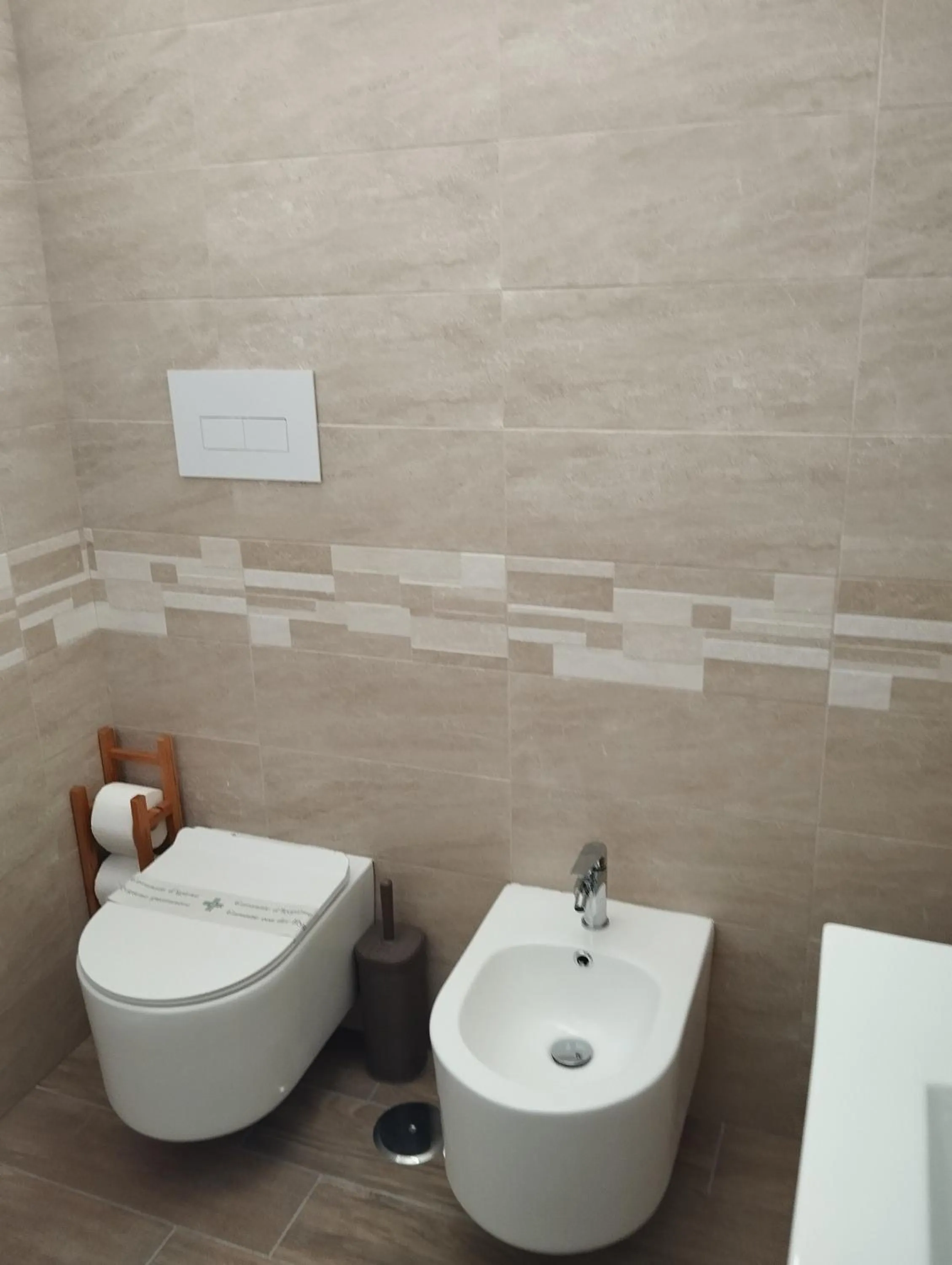 Bathroom in Ostello Villafranca