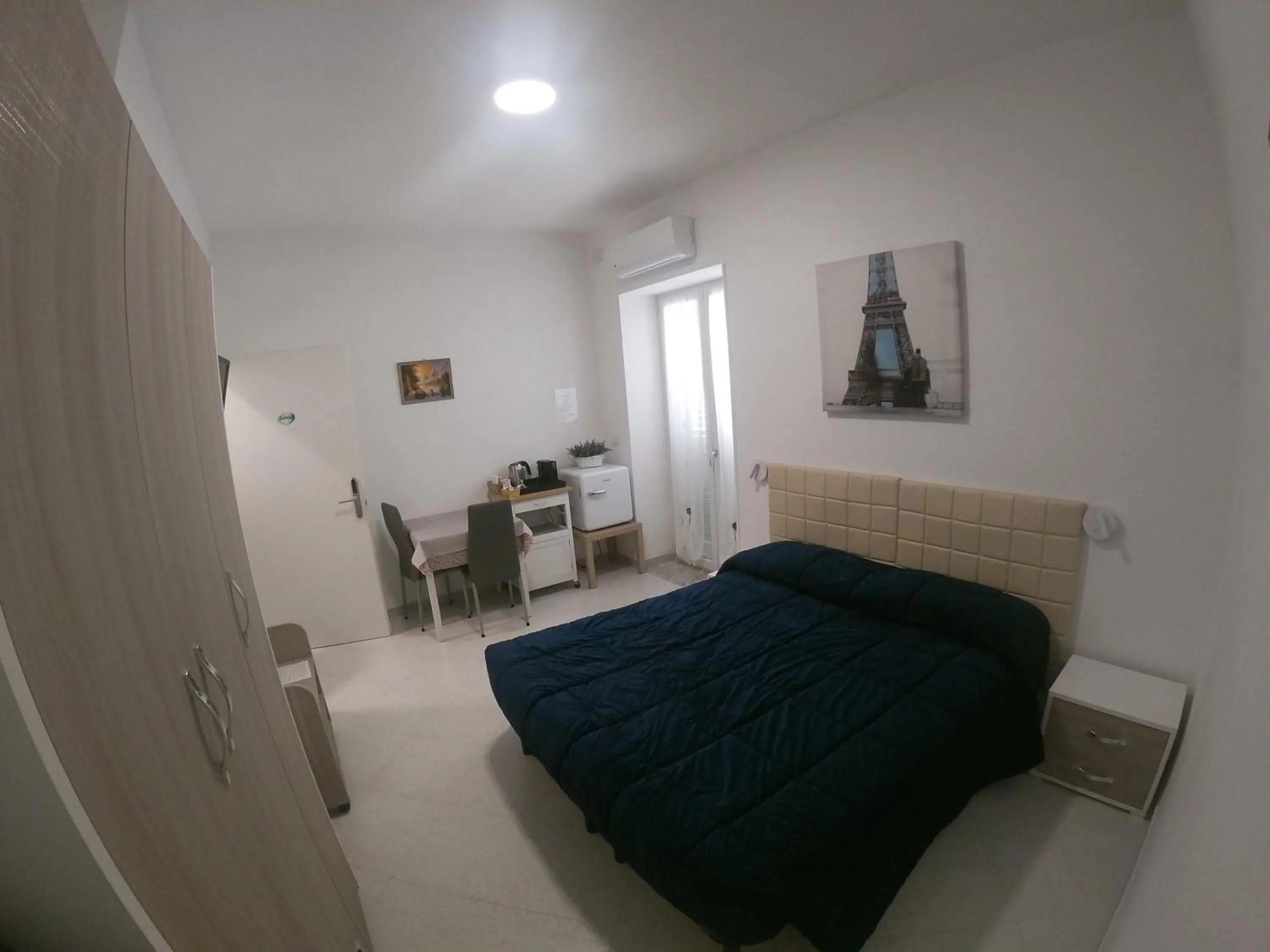 Bedroom, Bed in B&B Ostello Villafranca