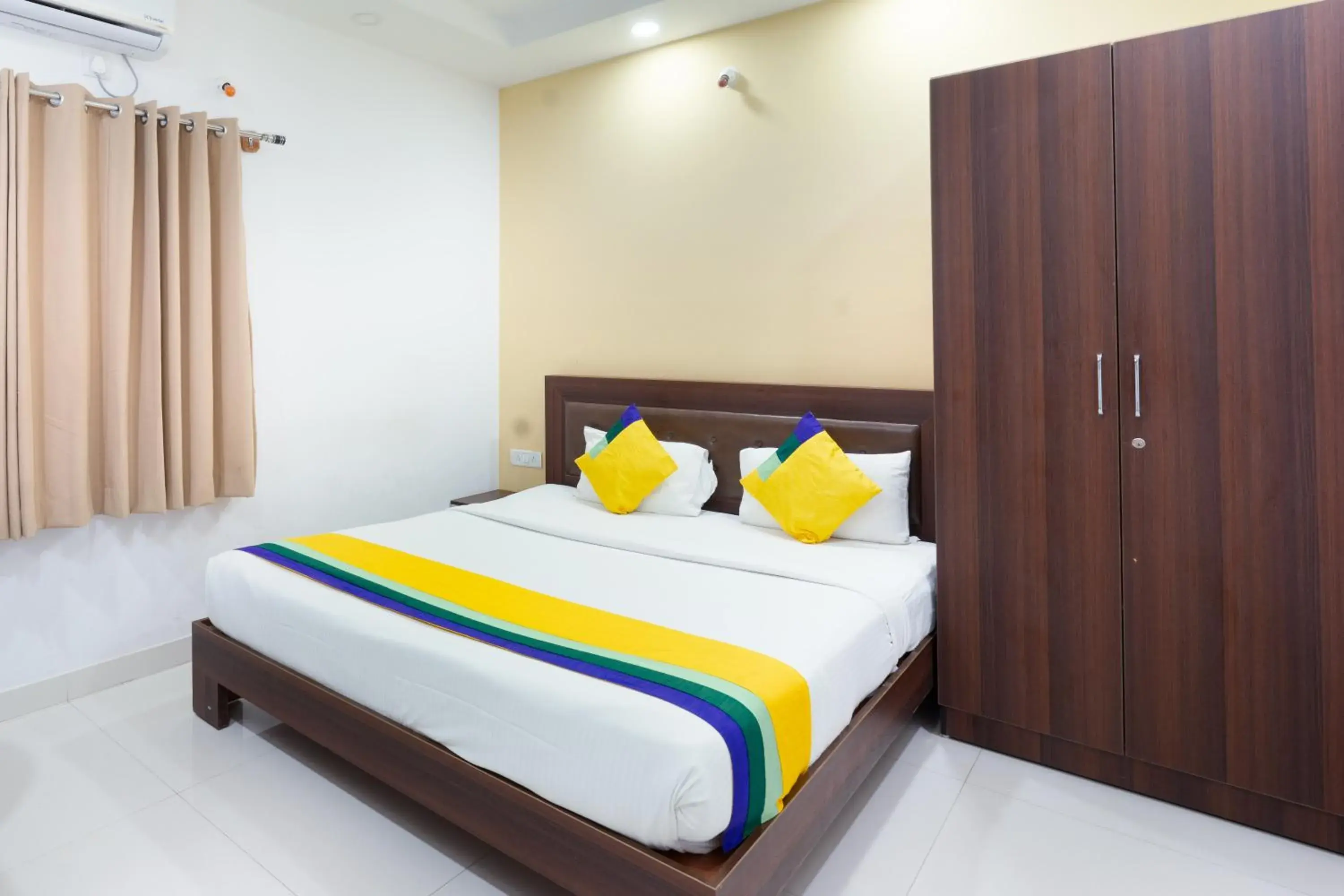 Standard Twin Room - single occupancy in Itsy Hotels Worldtree ITPL Standard Twin Room - single occupancy in Itsy Hotels Worldtree ITPL