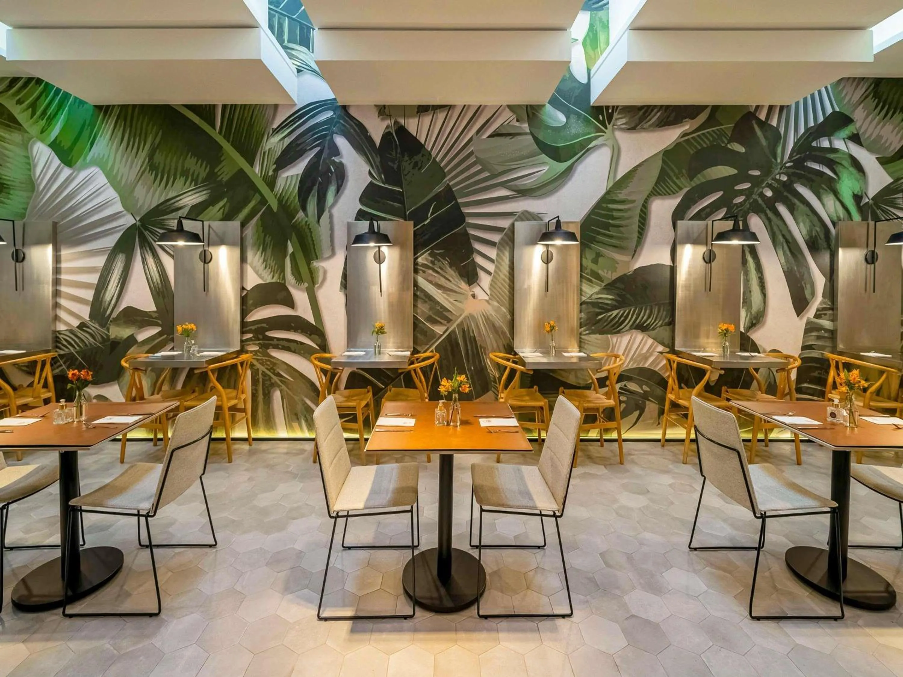 Restaurant/places to eat in Grand Mercure SP Itaim Bibi