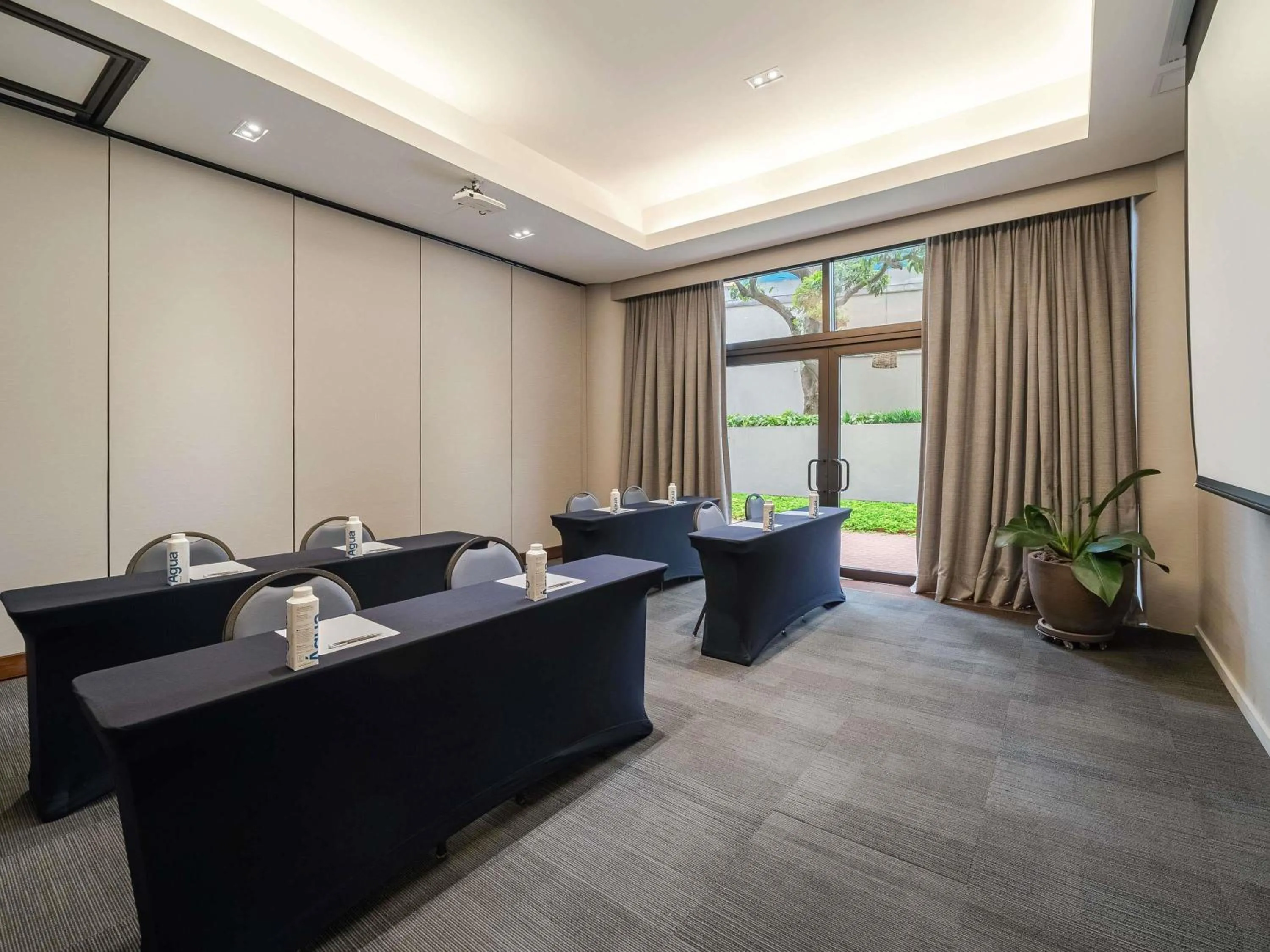 Meeting/conference room in Grand Mercure SP Itaim Bibi