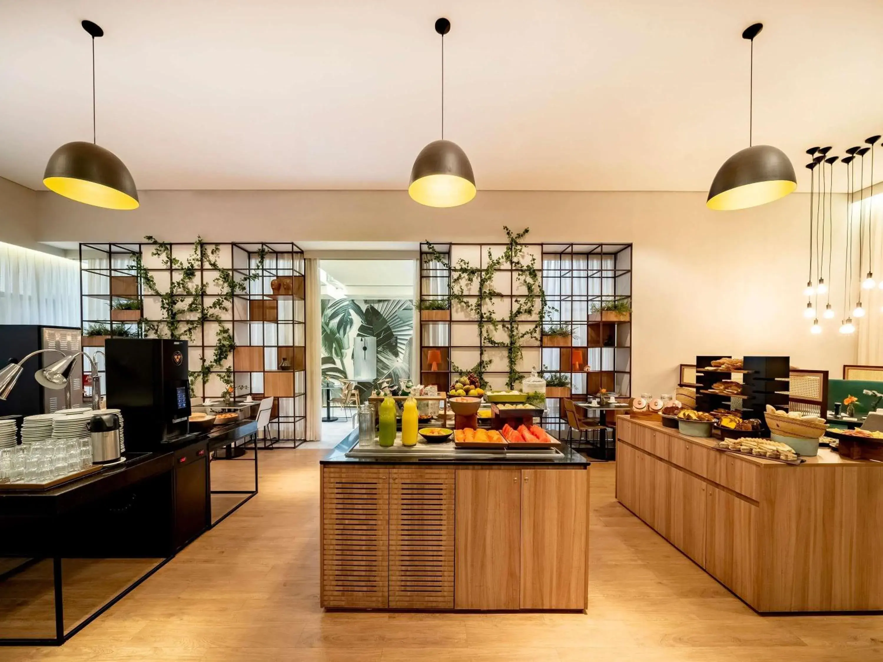 Restaurant/places to eat in Grand Mercure SP Itaim Bibi Restaurant/places to eat in Grand Mercure SP Itaim Bibi