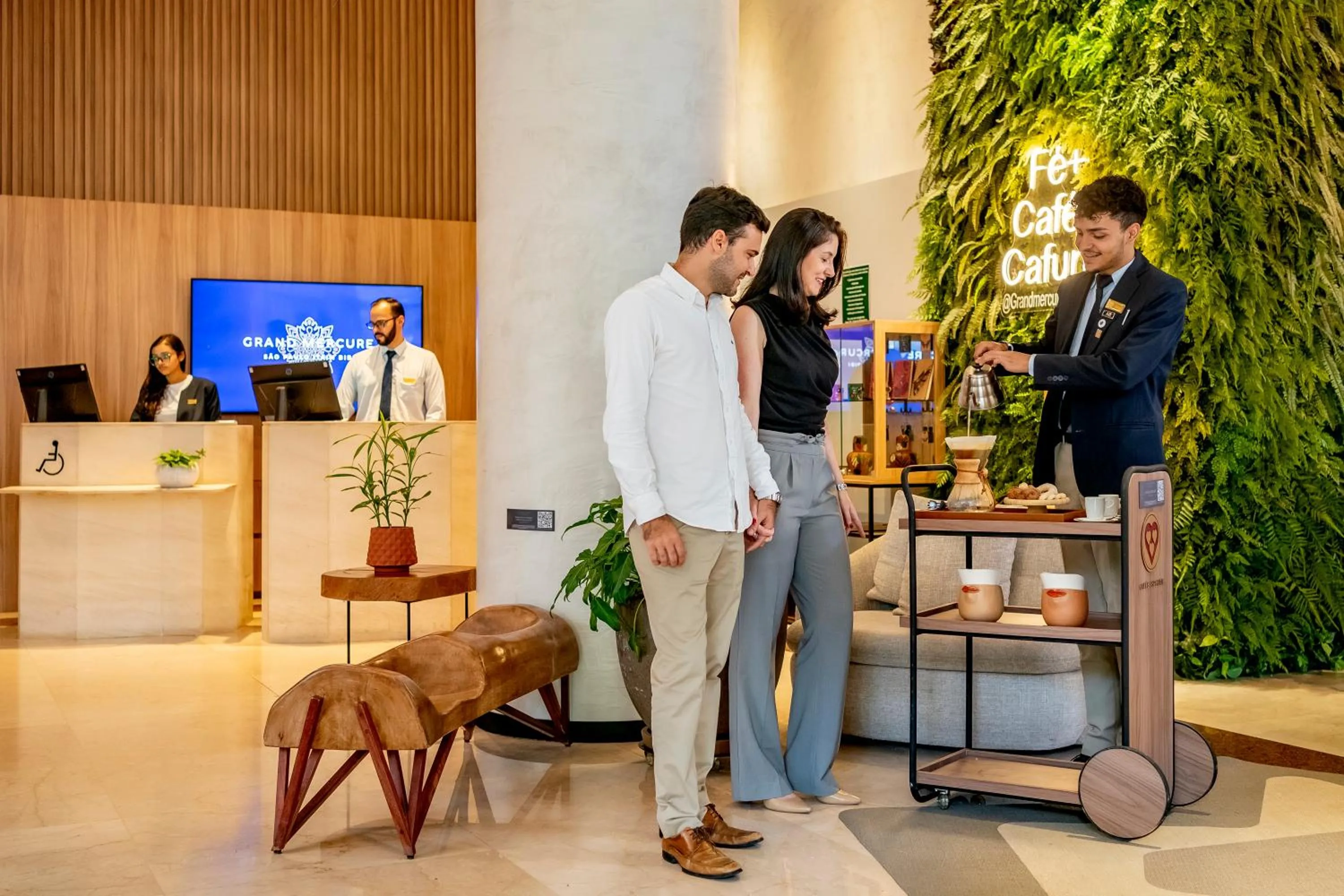 People in Grand Mercure SP Itaim Bibi