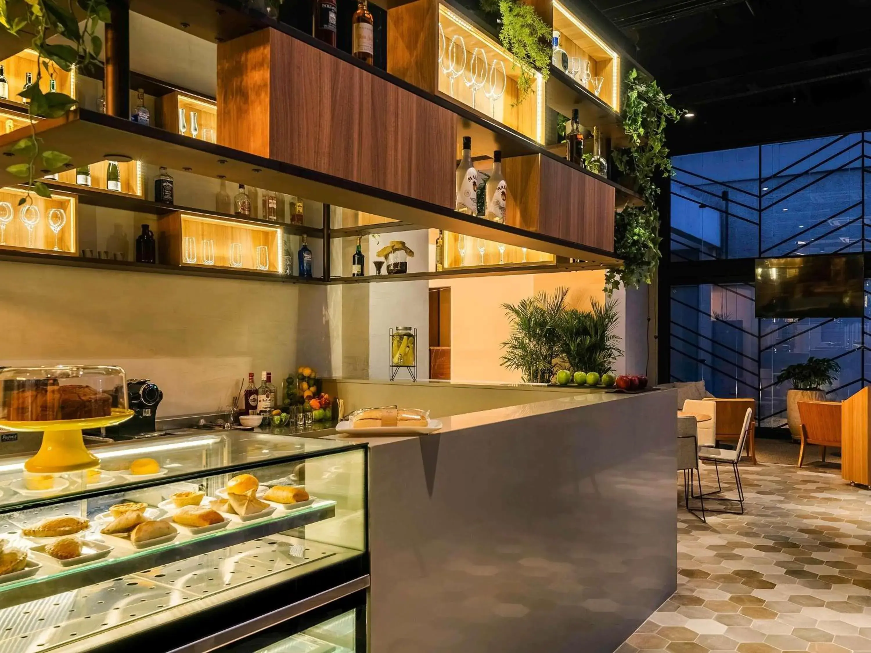 Restaurant/places to eat in Grand Mercure SP Itaim Bibi Restaurant/places to eat in Grand Mercure SP Itaim Bibi