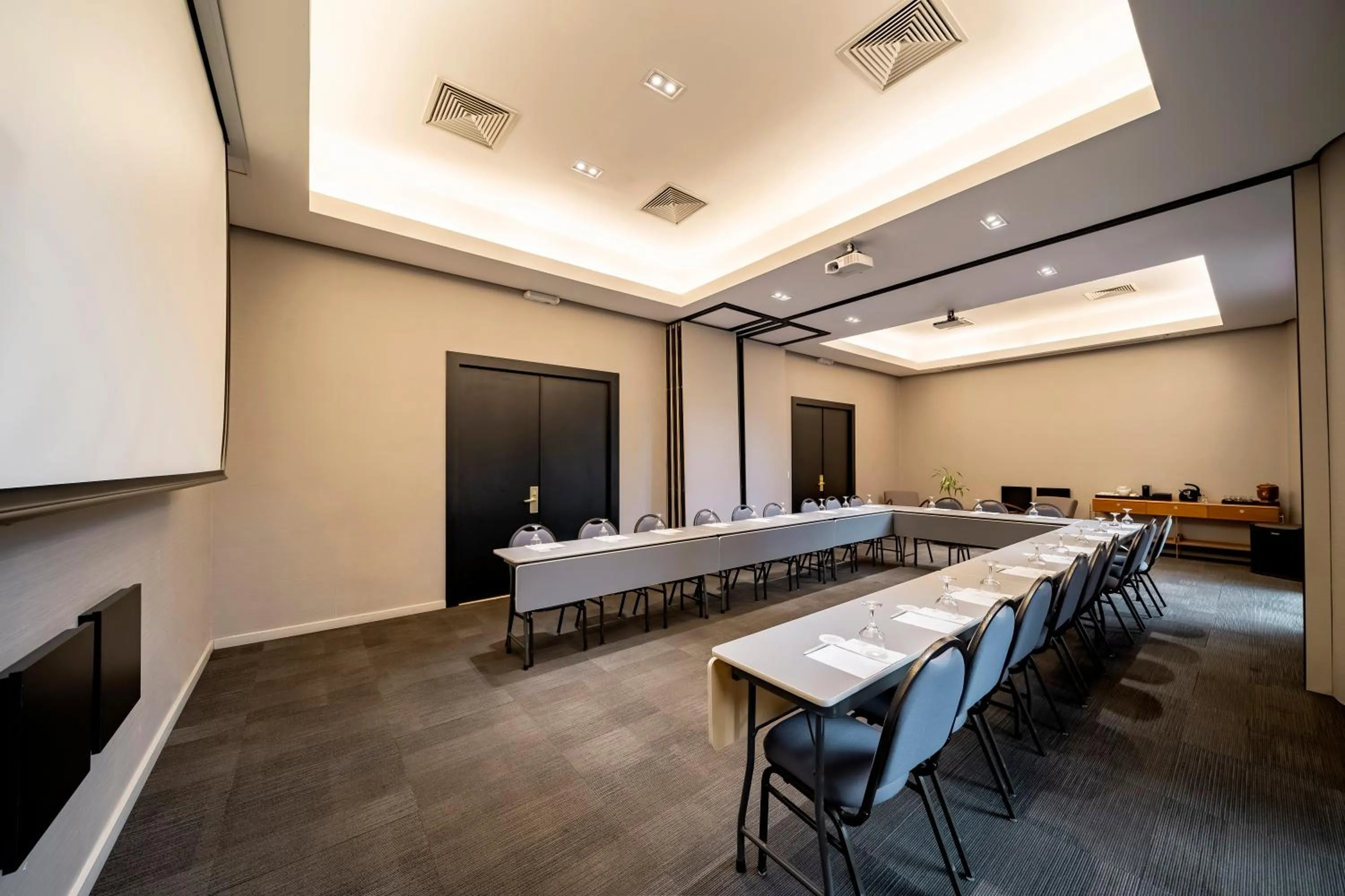 Meeting/conference room in Grand Mercure SP Itaim Bibi