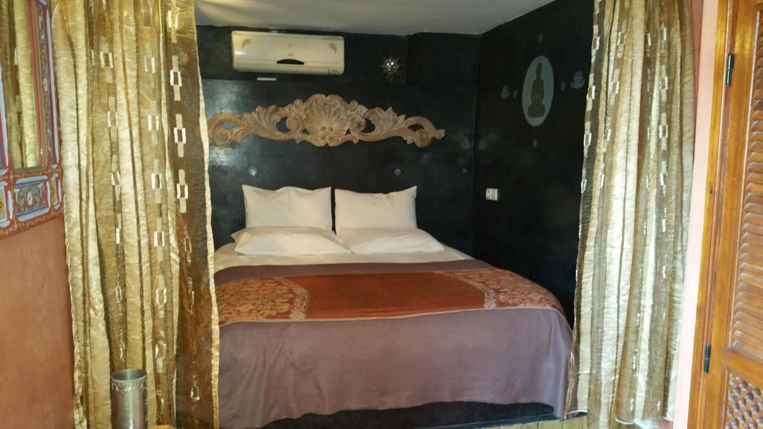Bed in Les Bains de Fez Tara