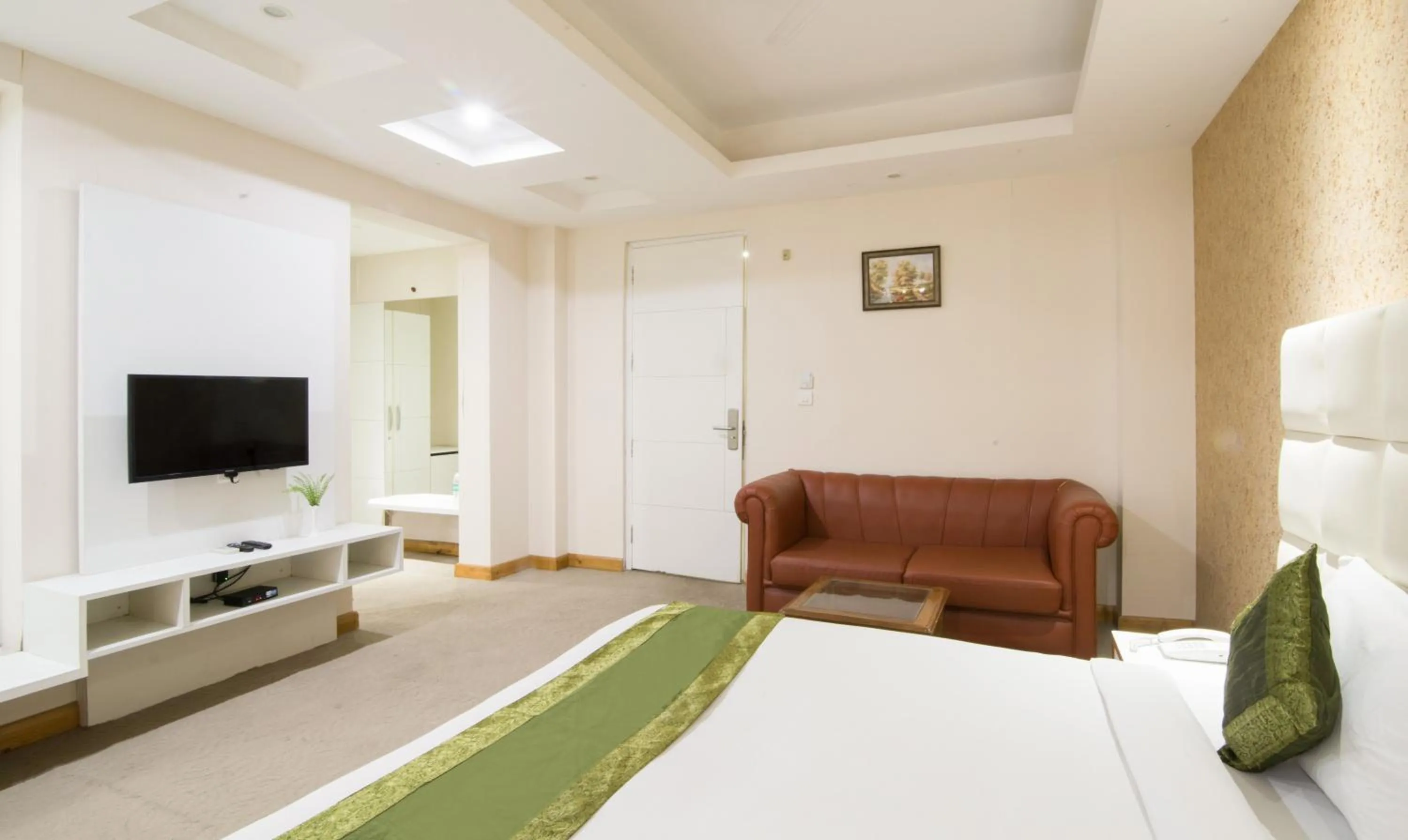 Bedroom, Bed in Treebo House Inn