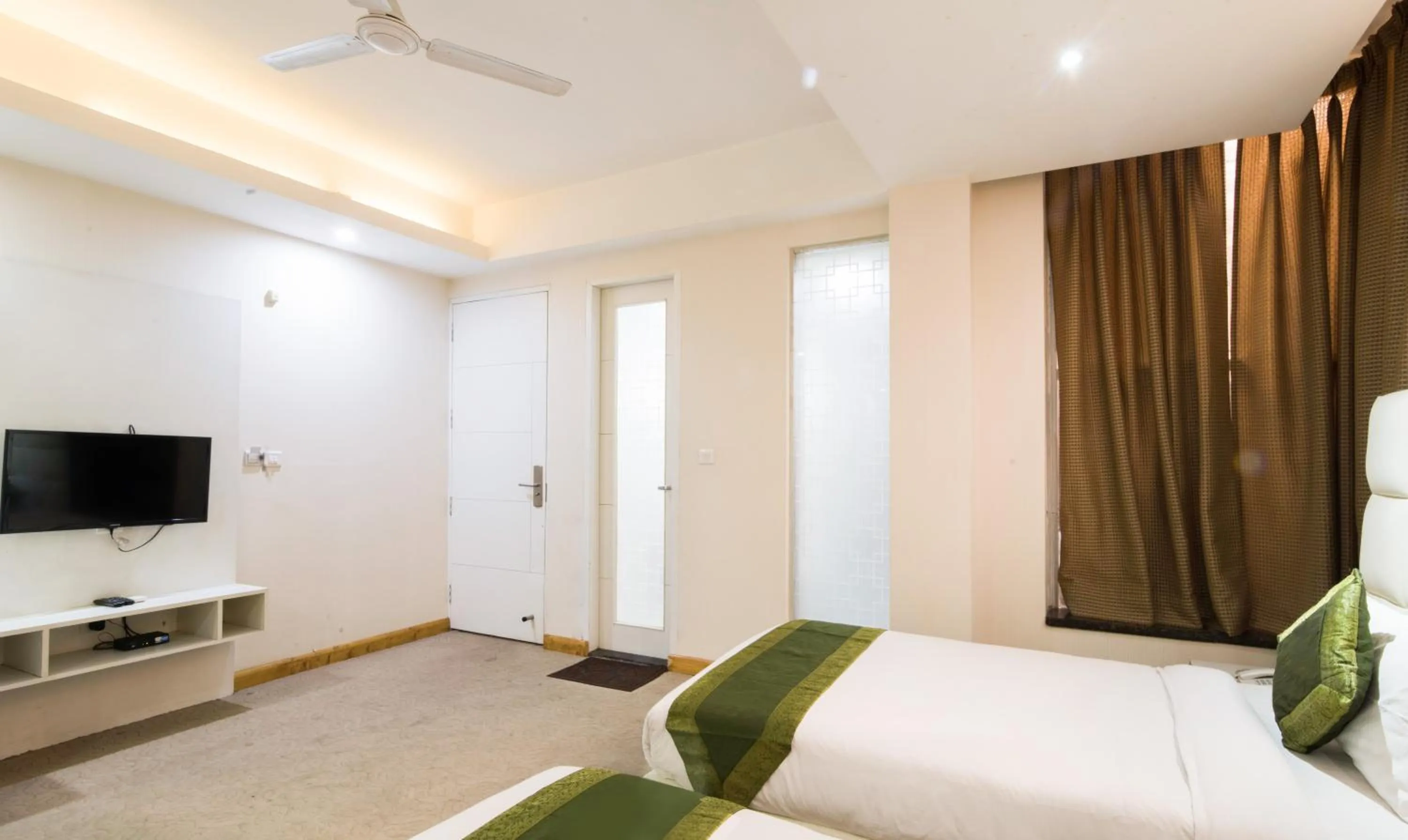 Bedroom, Bed in Treebo House Inn