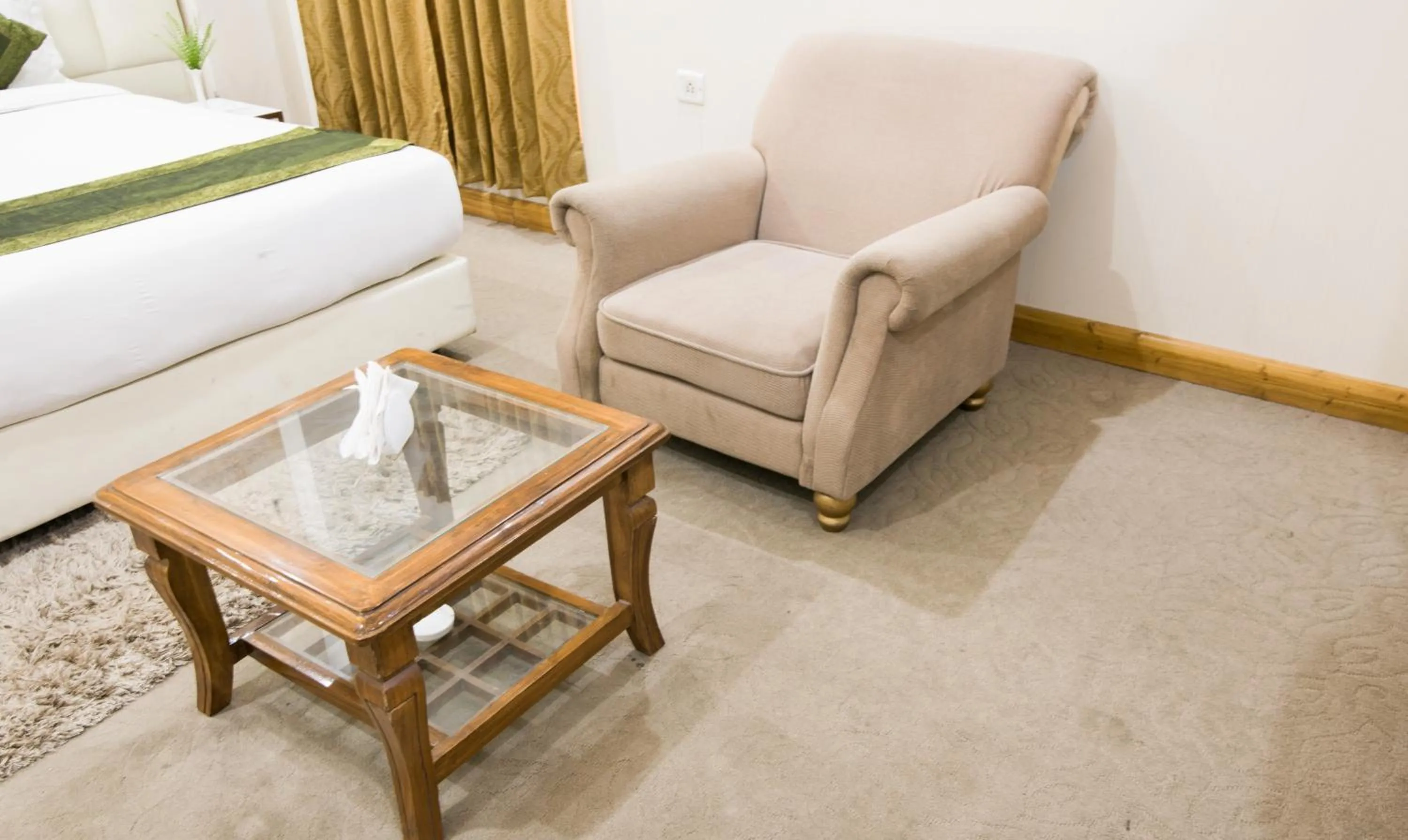 Bedroom in Treebo House Inn