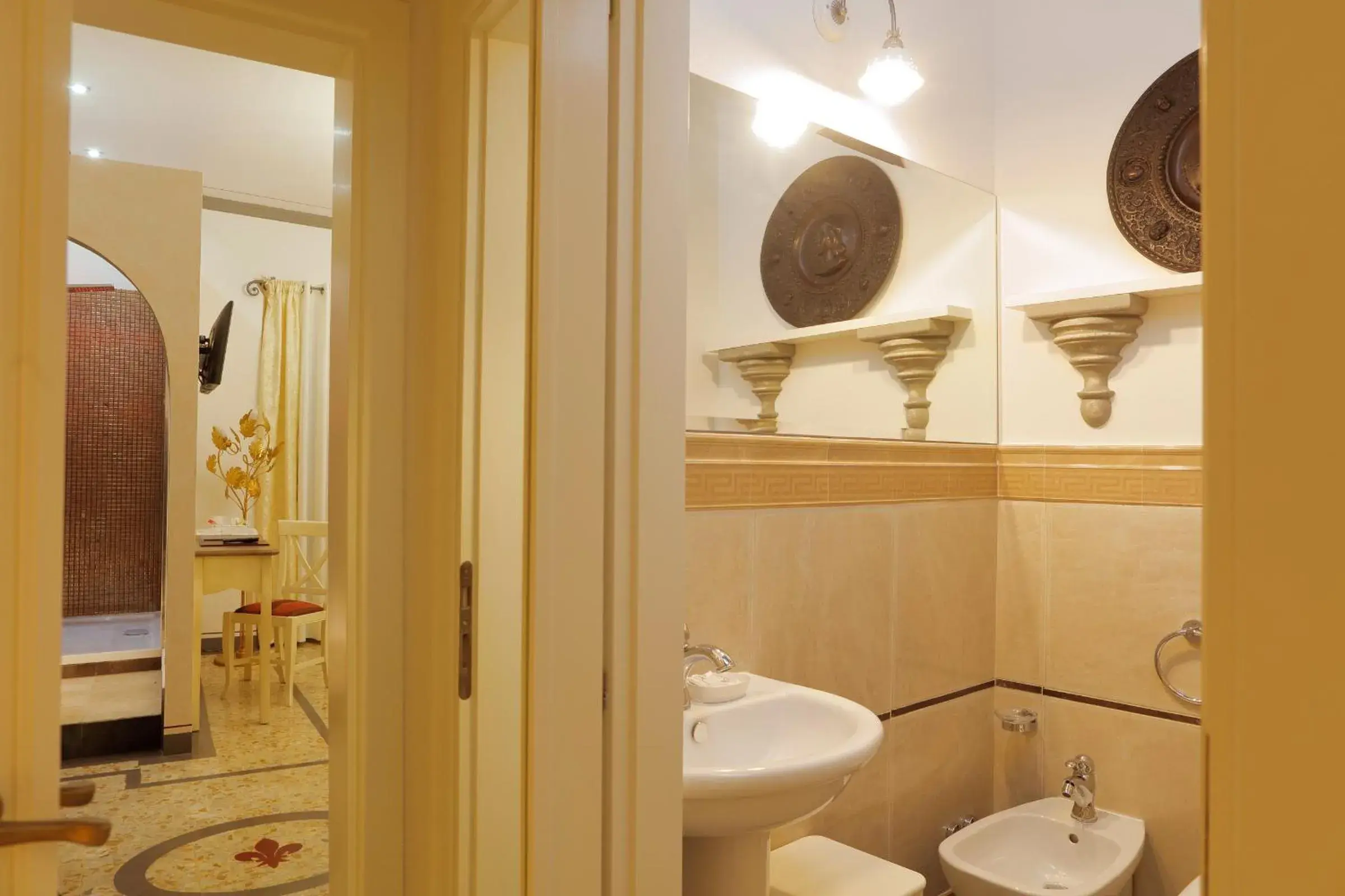 Superior Double or Twin Room - single occupancy in Palazzo Mari suite & rooms b&b Superior Double or Twin Room - single occupancy in Palazzo Mari suite & rooms b&b