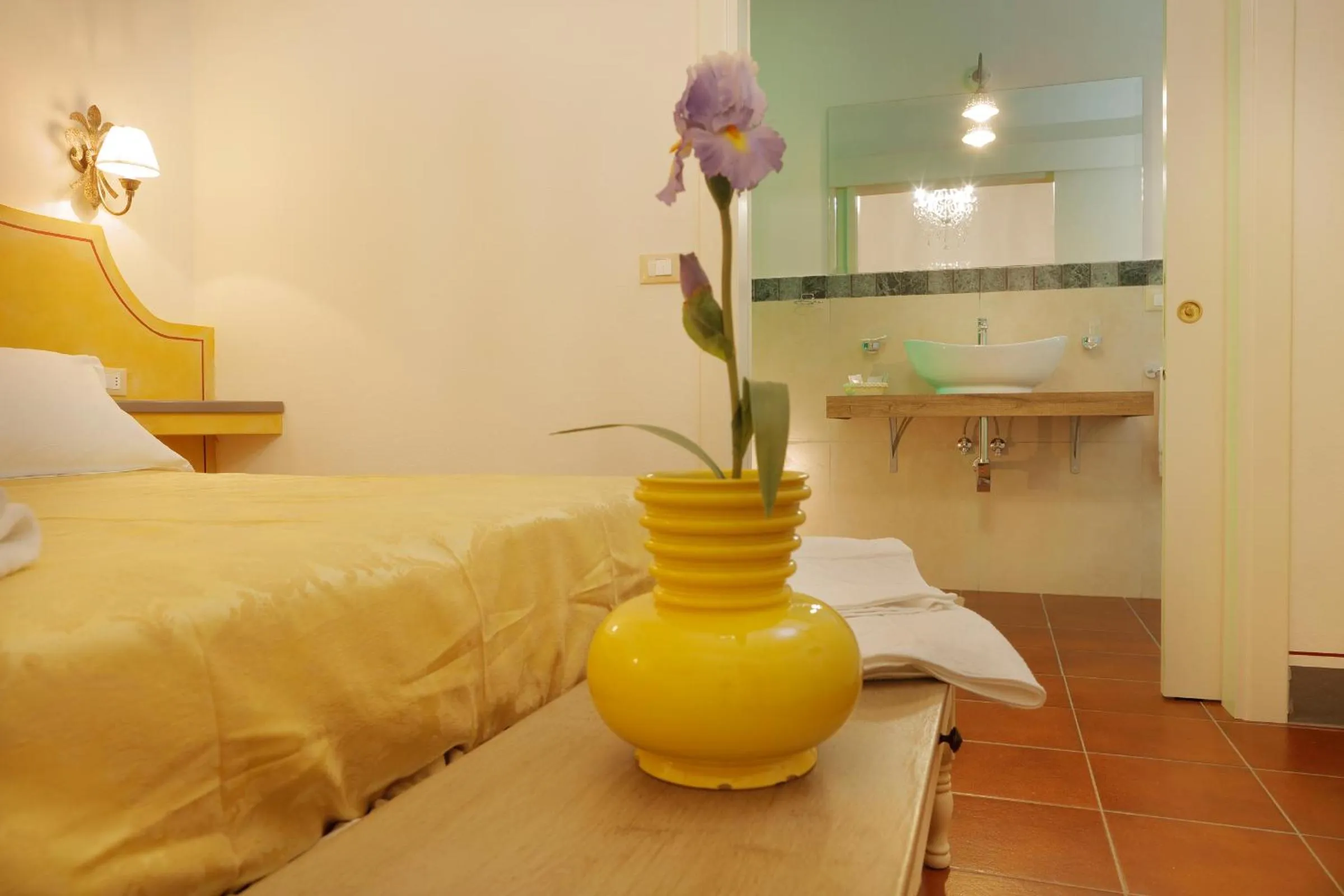 Palazzo Mari suite & rooms b&b