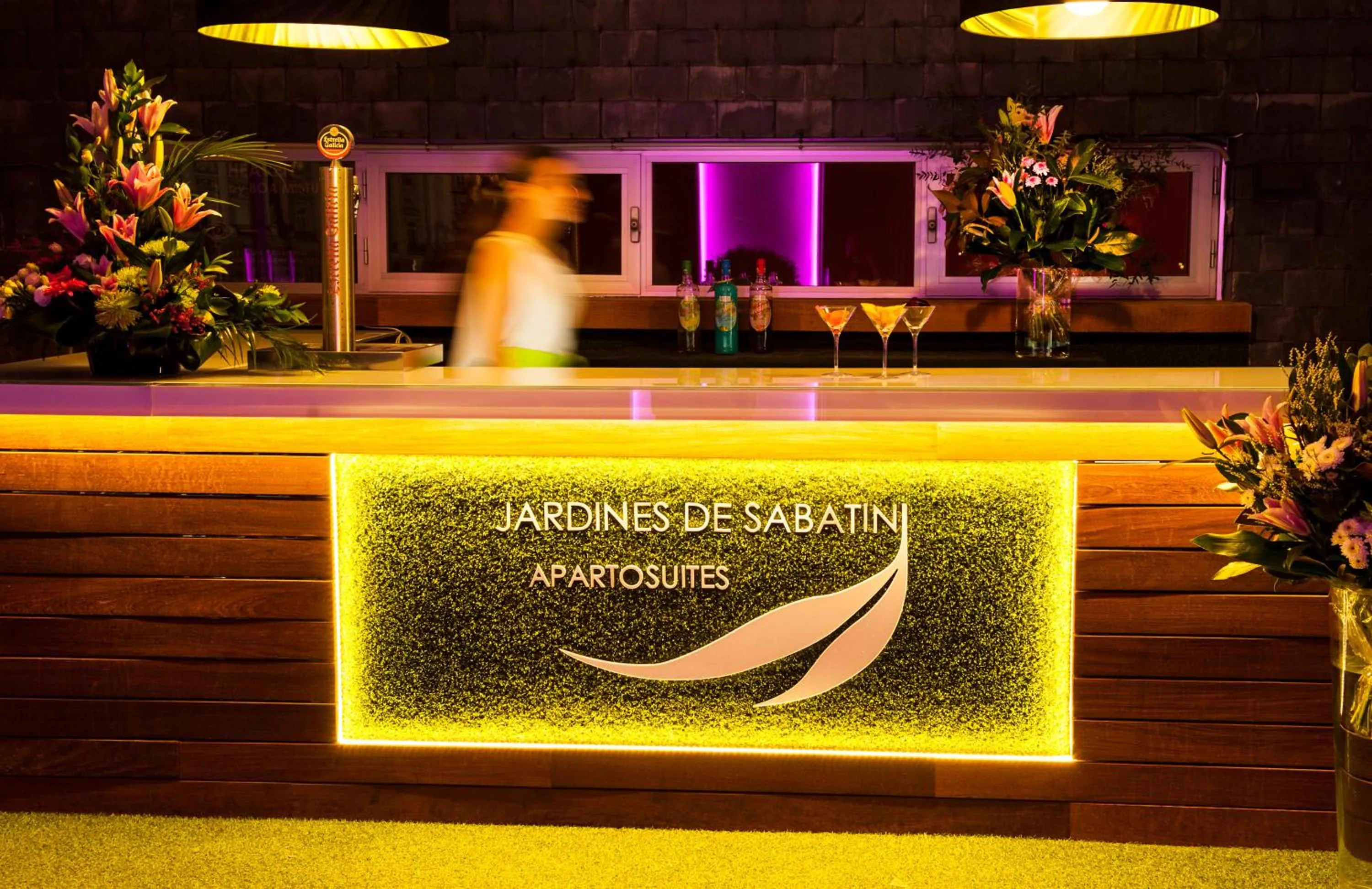 Balcony/Terrace in Apartosuites Jardines de Sabatini