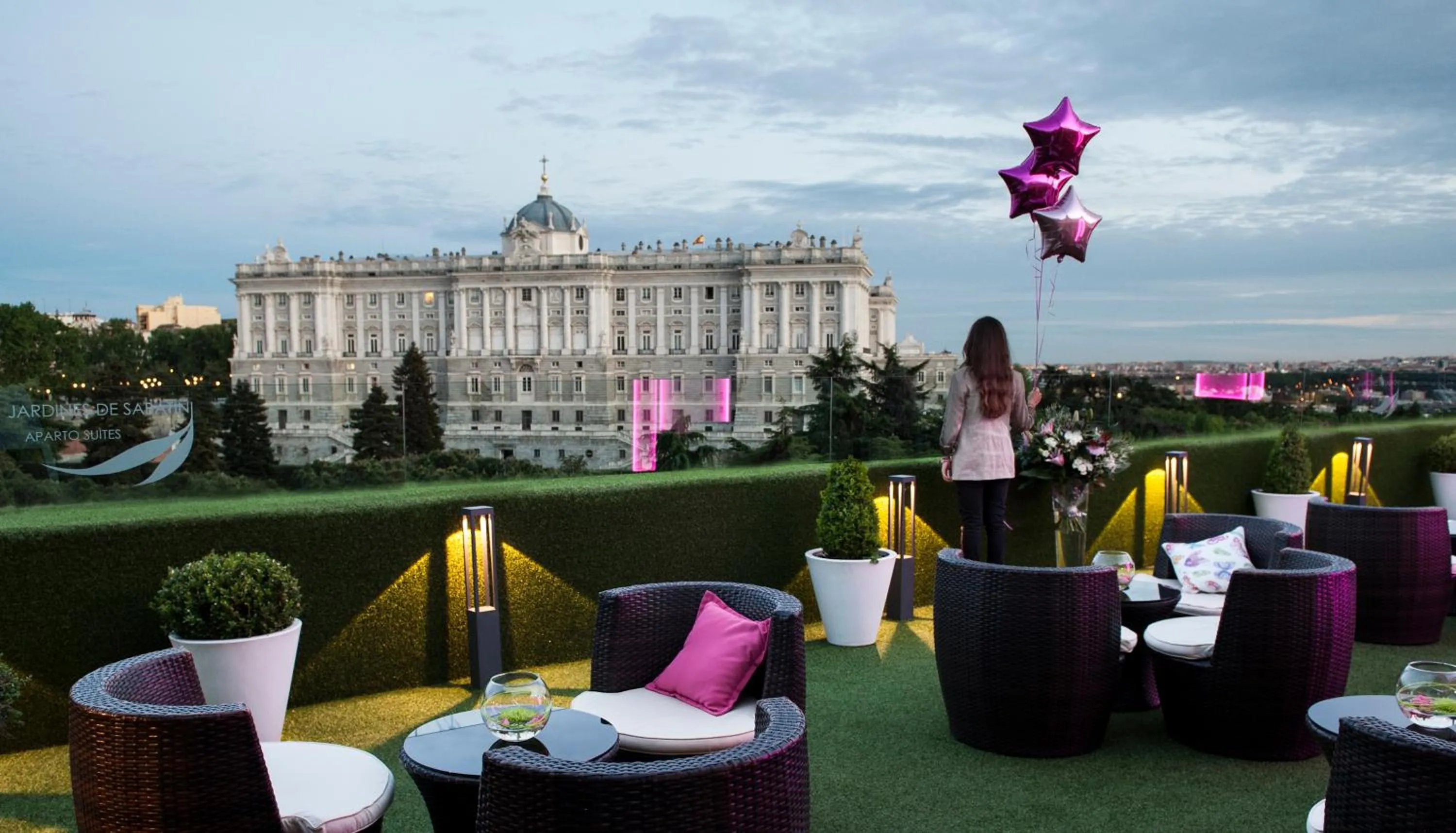 Balcony/Terrace in Apartosuites Jardines de Sabatini