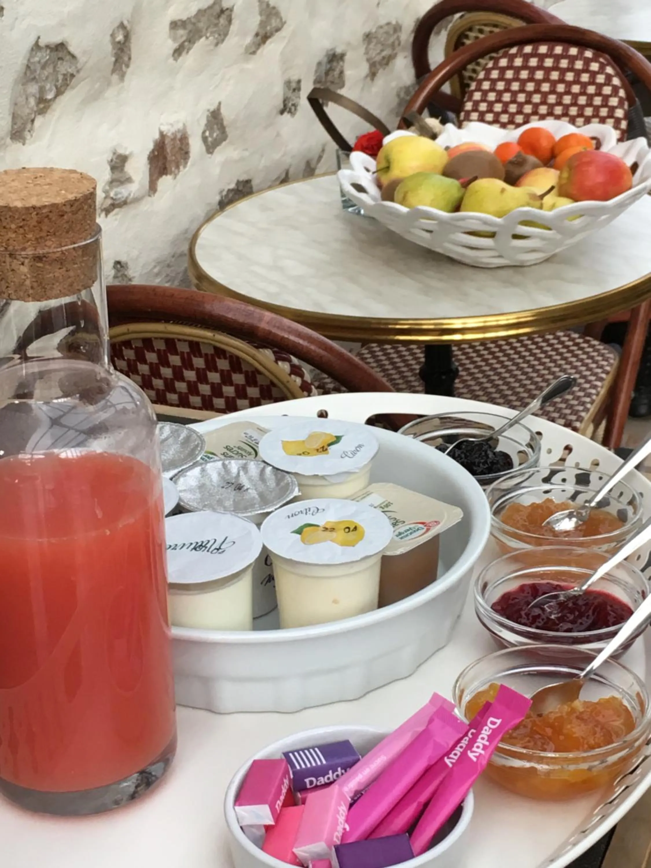 Breakfast in Les Dames de Nage