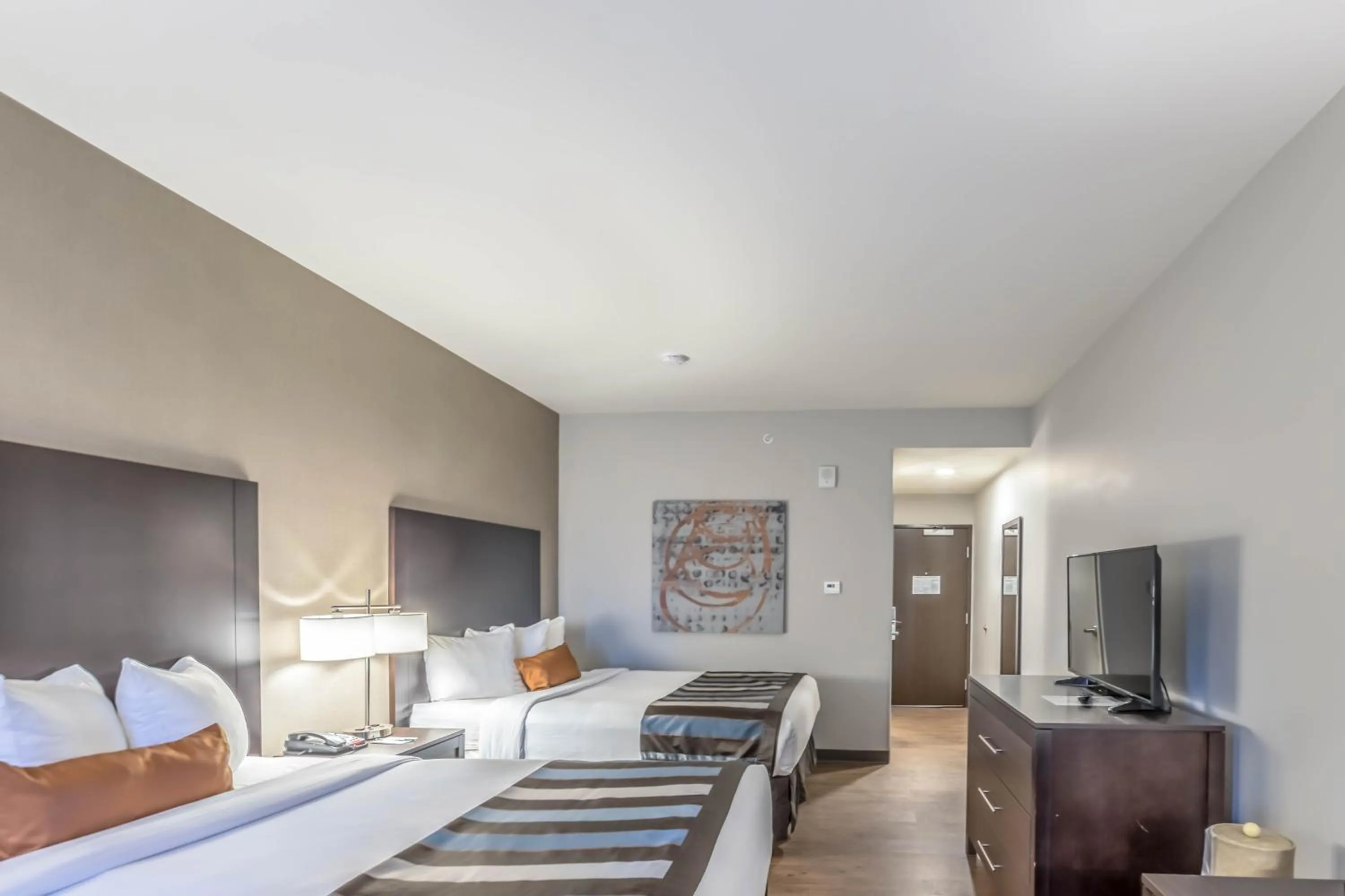 Bedroom, Bed in Wingate by Wyndham Loveland Johnstown