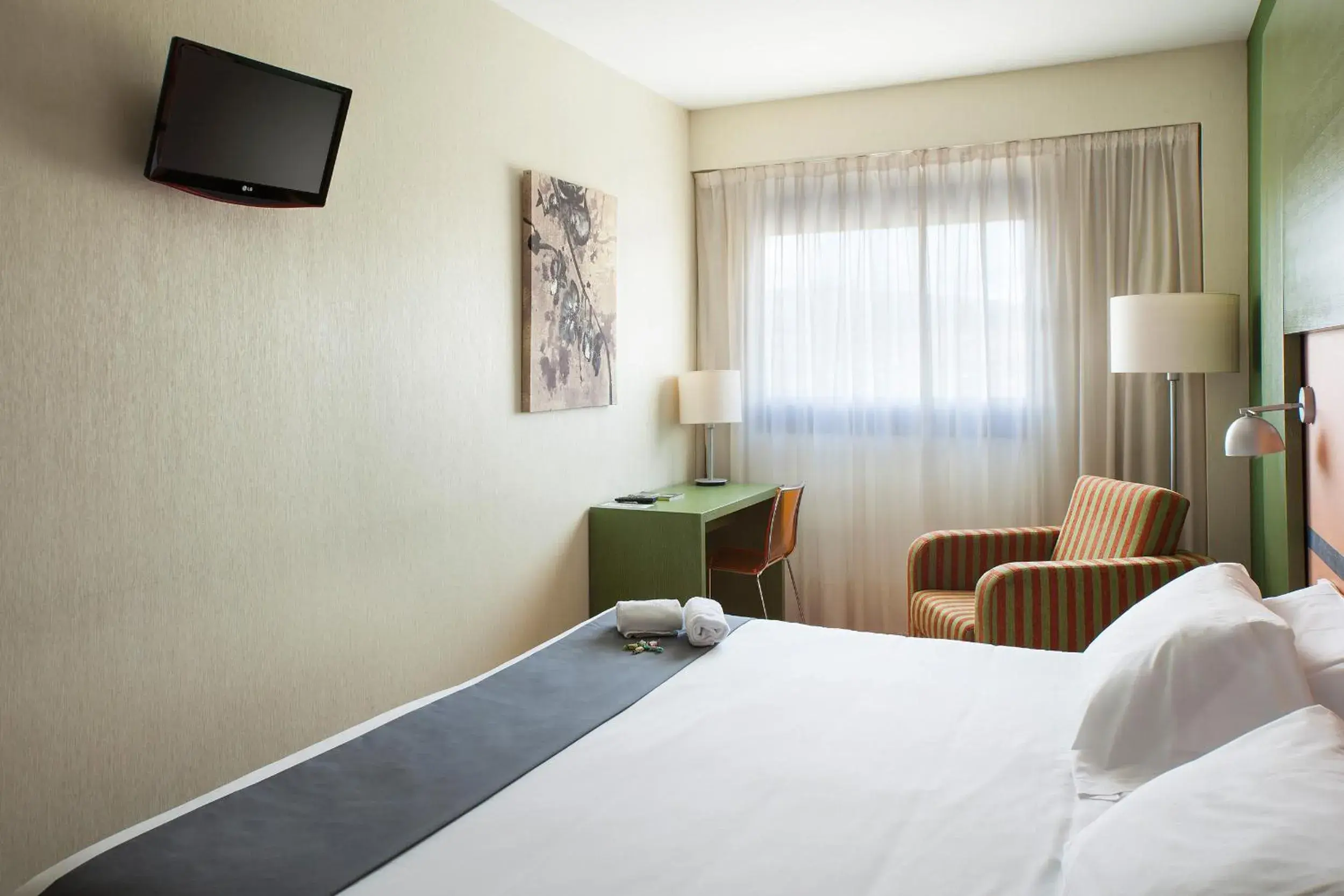 Bedroom, Bed in Hotel Naval Sestao Bedroom, Bed in Hotel Naval Sestao