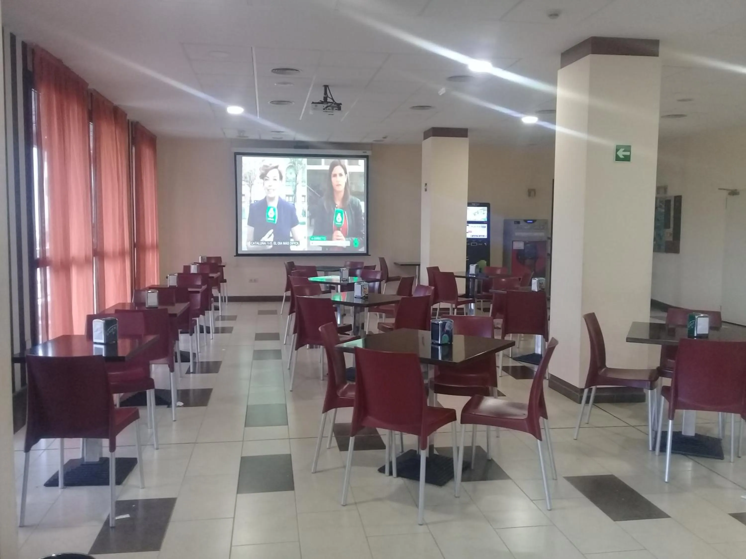 Food and drinks in Hotel Naval Sestao