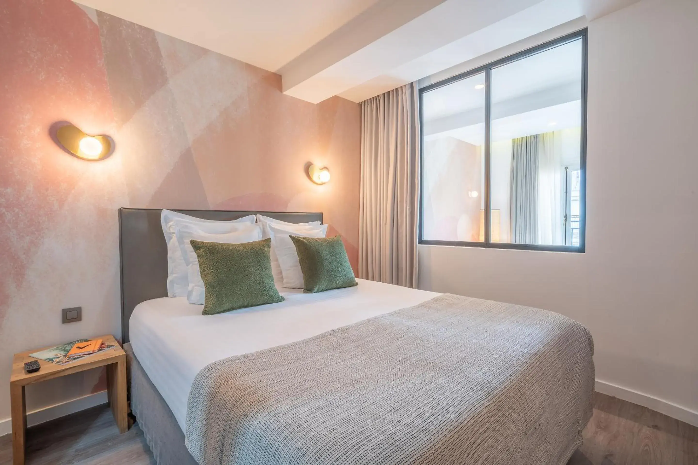 Photo of the whole room, Bed in Yuna Les Halles - Serviced Apartments Photo of the whole room, Bed in Yuna Les Halles - Serviced Apartments