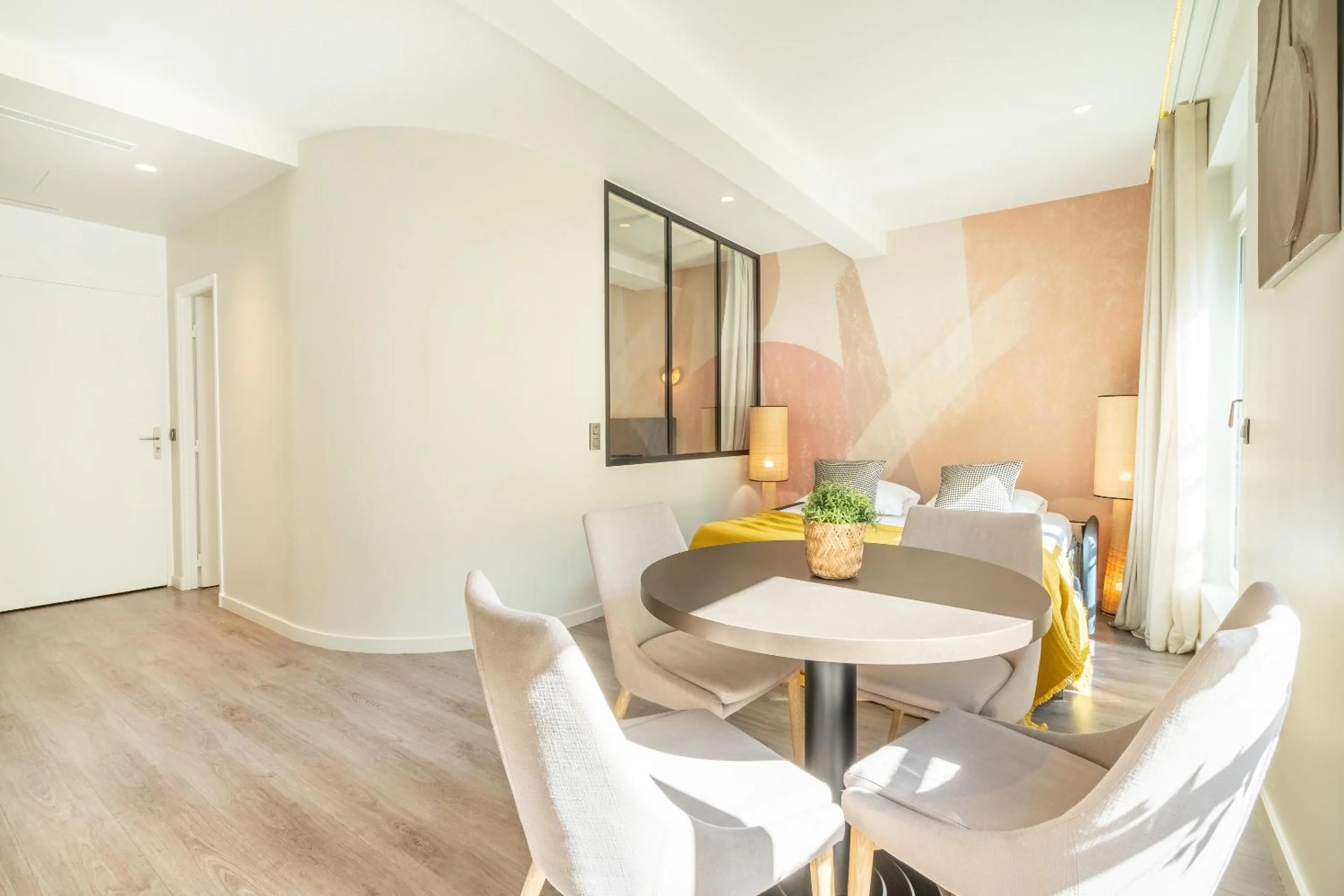 Living room in Yuna Les Halles - Serviced Apartments