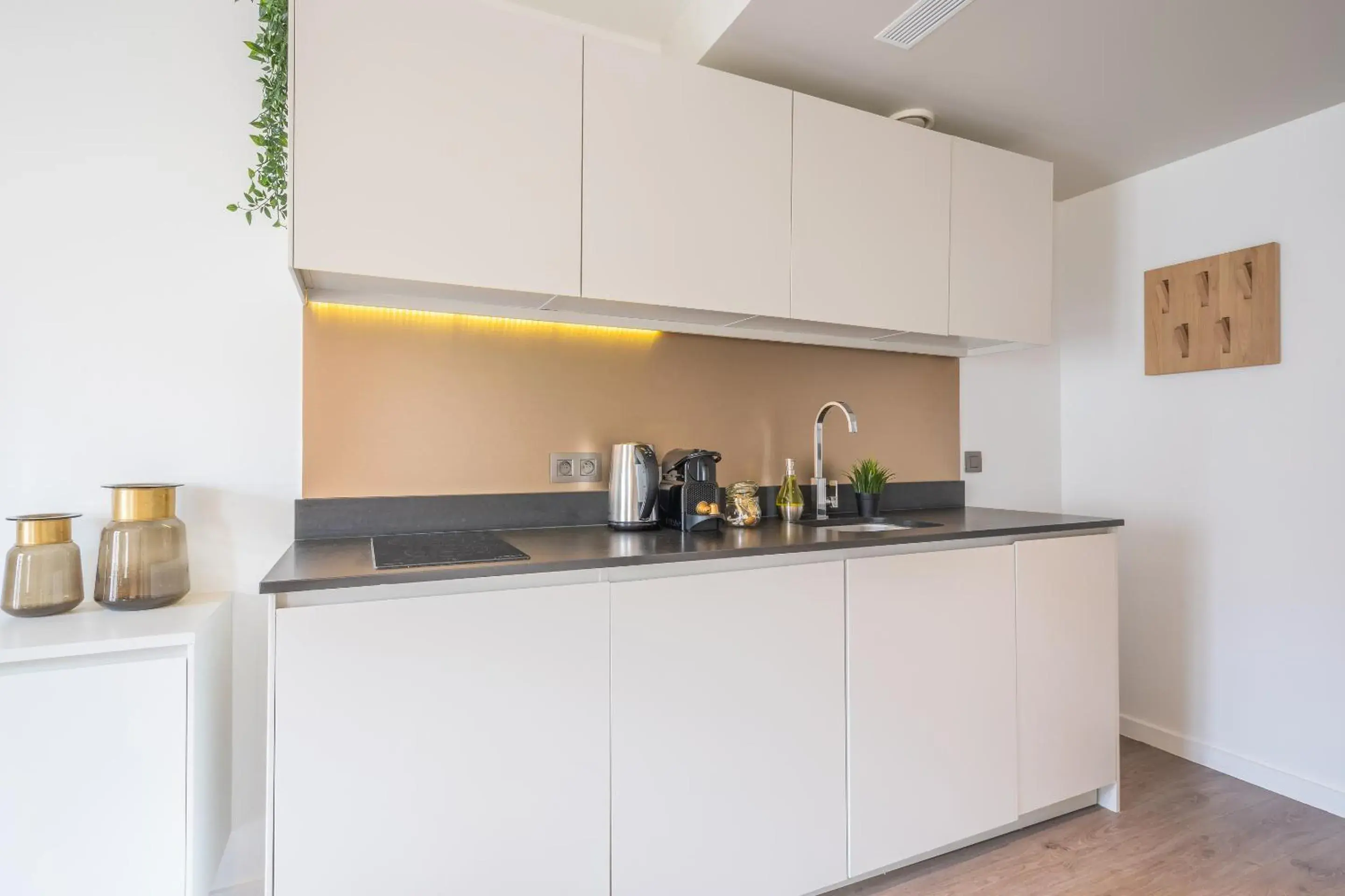 kitchen in Yuna Les Halles - Serviced Apartments kitchen in Yuna Les Halles - Serviced Apartments