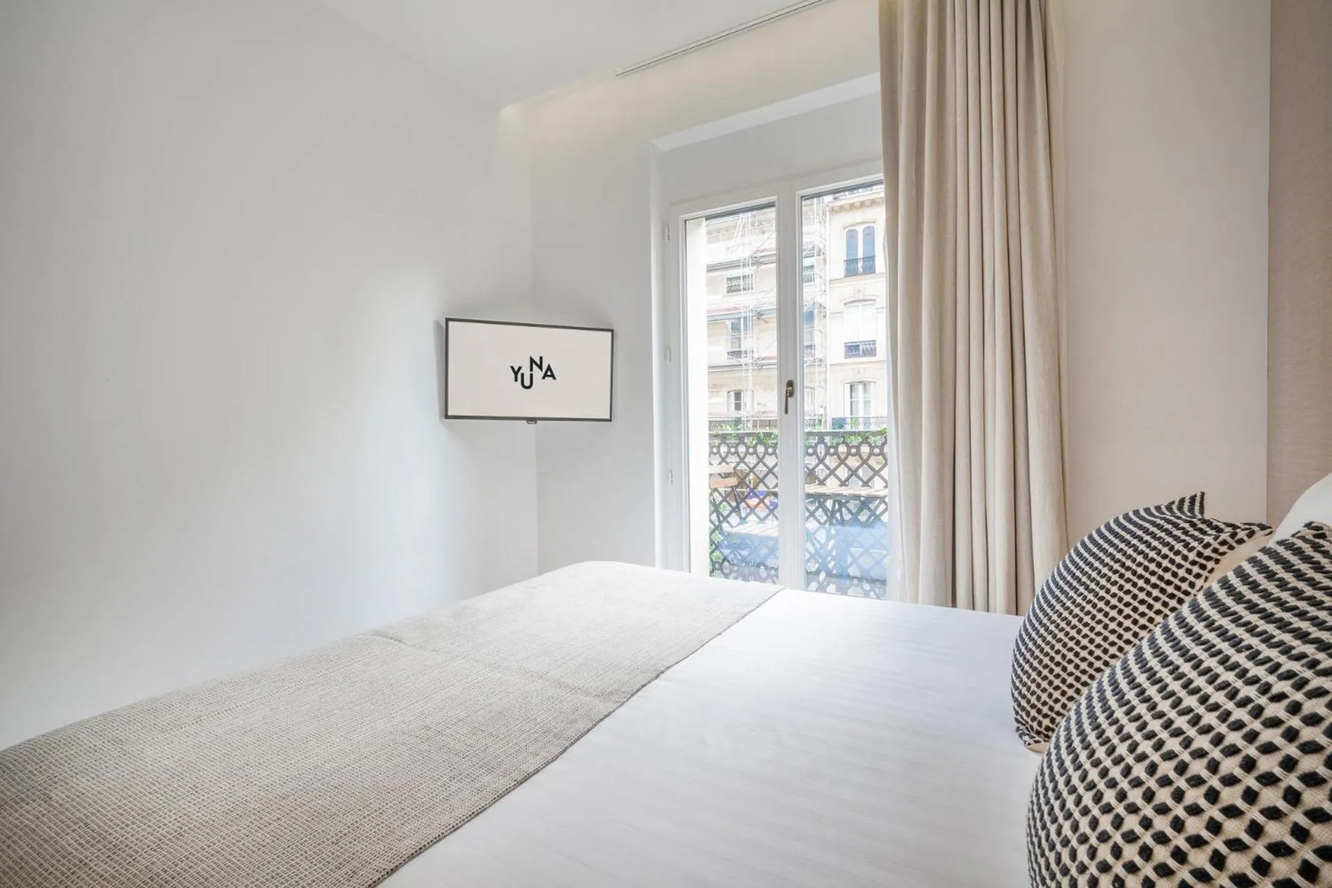 Bedroom, Bed in Yuna Les Halles - Serviced Apartments