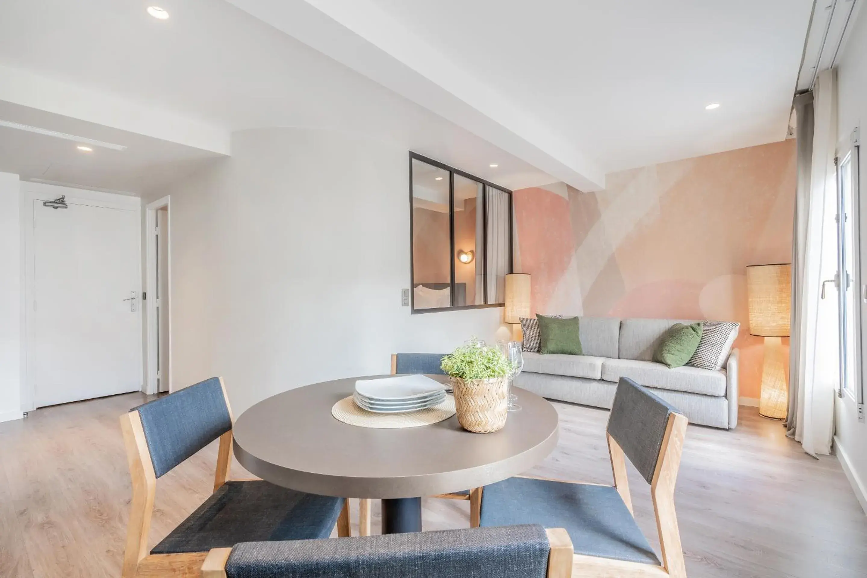 Living room in Yuna Les Halles - Serviced Apartments Living room in Yuna Les Halles - Serviced Apartments