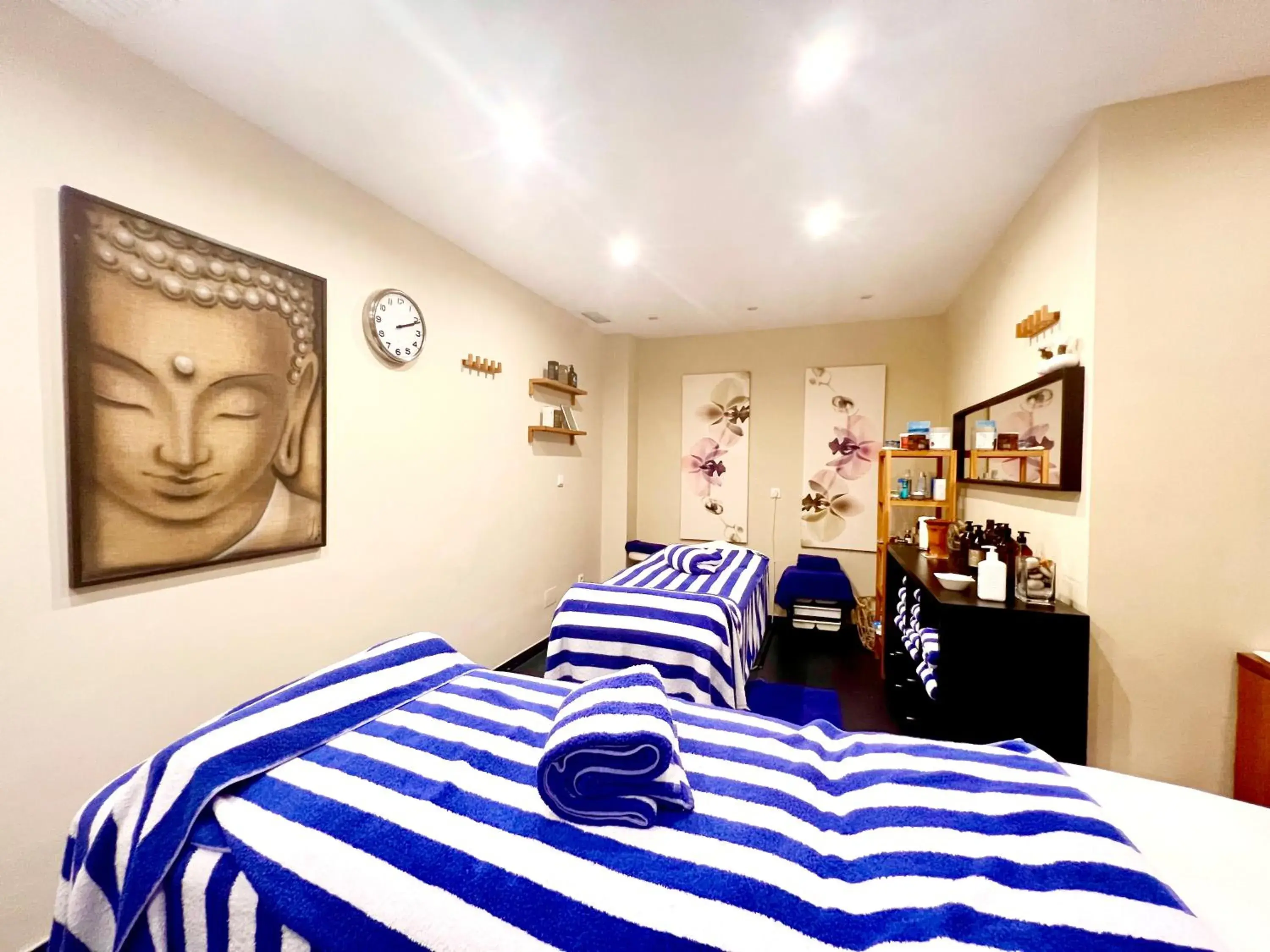 Spa and wellness centre/facilities, Bed in Ramada Hotel & Suites by Wyndham Costa del Sol Spa and wellness centre/facilities, Bed in Ramada Hotel & Suites by Wyndham Costa del Sol