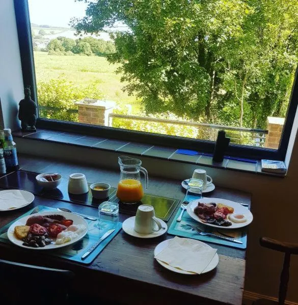 Food and drinks in Waterfield House B&B