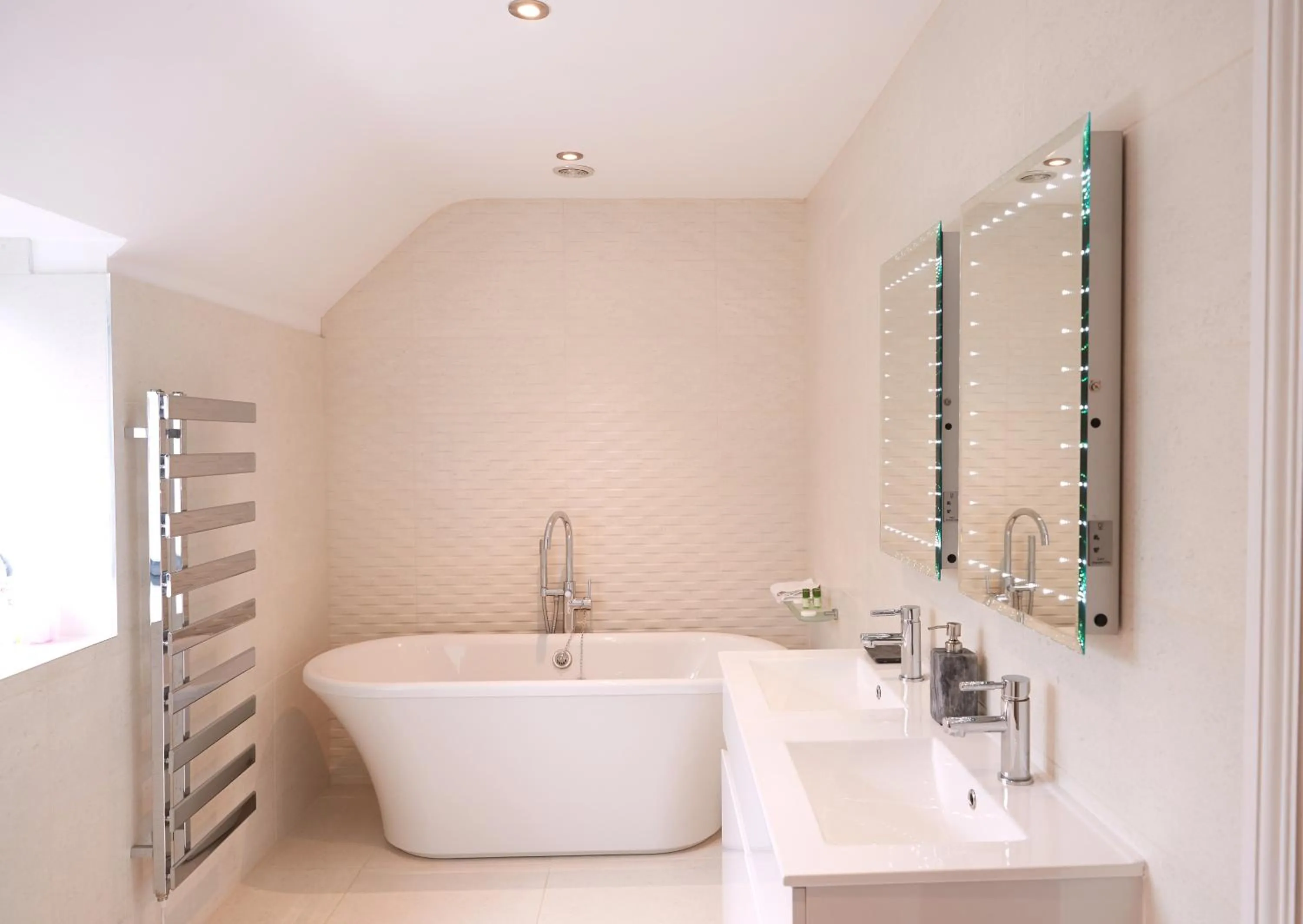 Bathroom in Waterfield House B&B