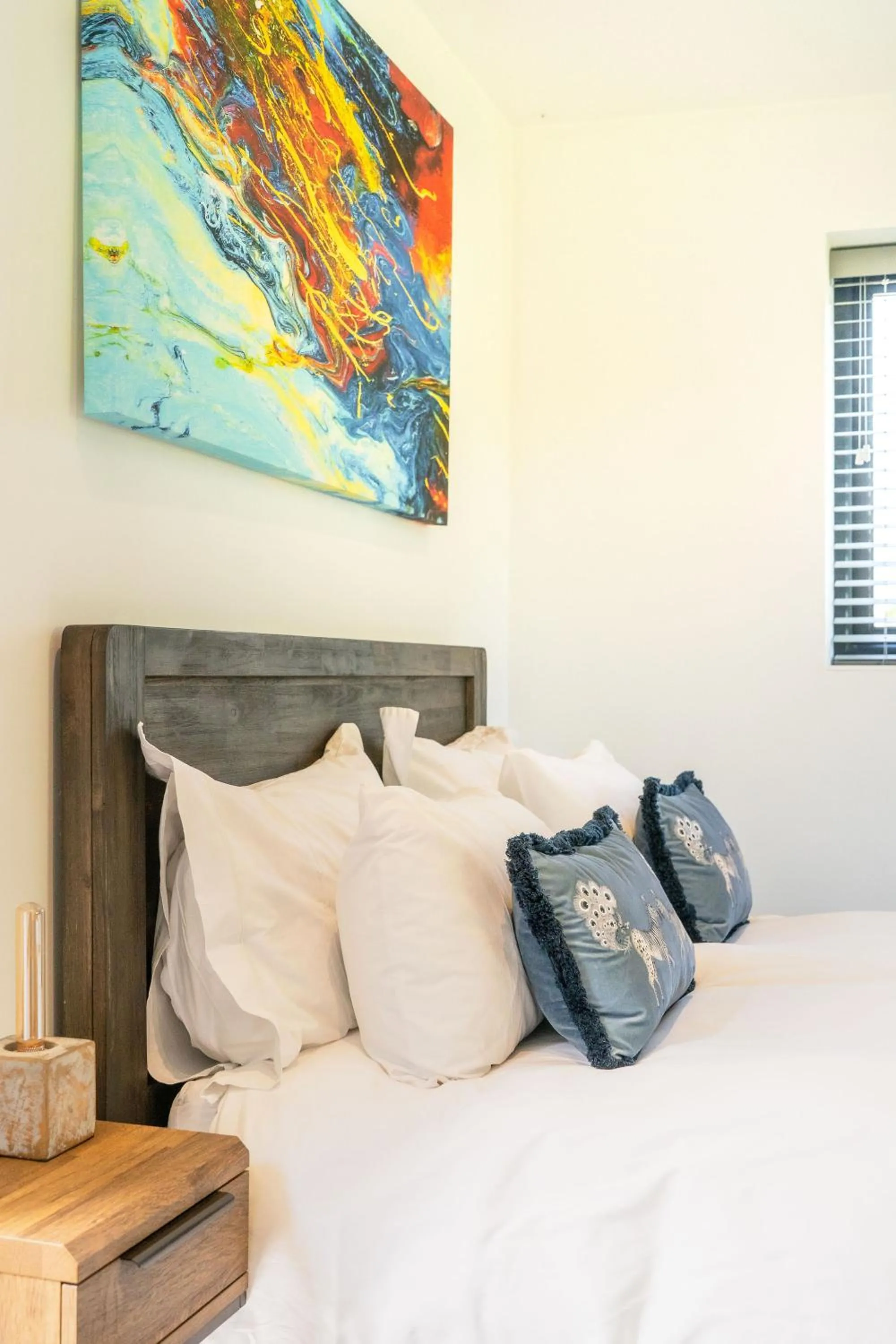 Bed in Waterfield House B&B