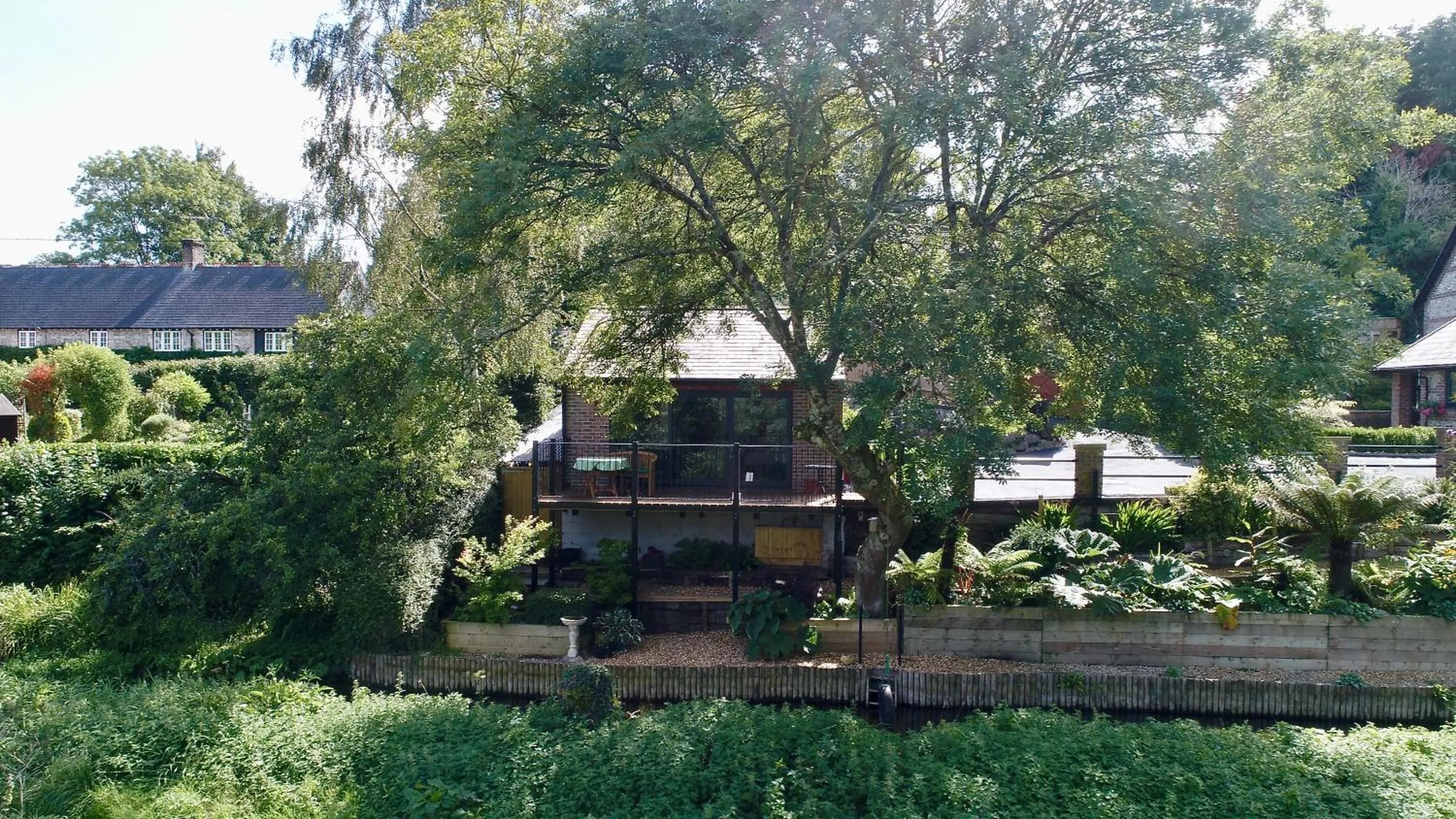 Garden in Waterfield House B&B