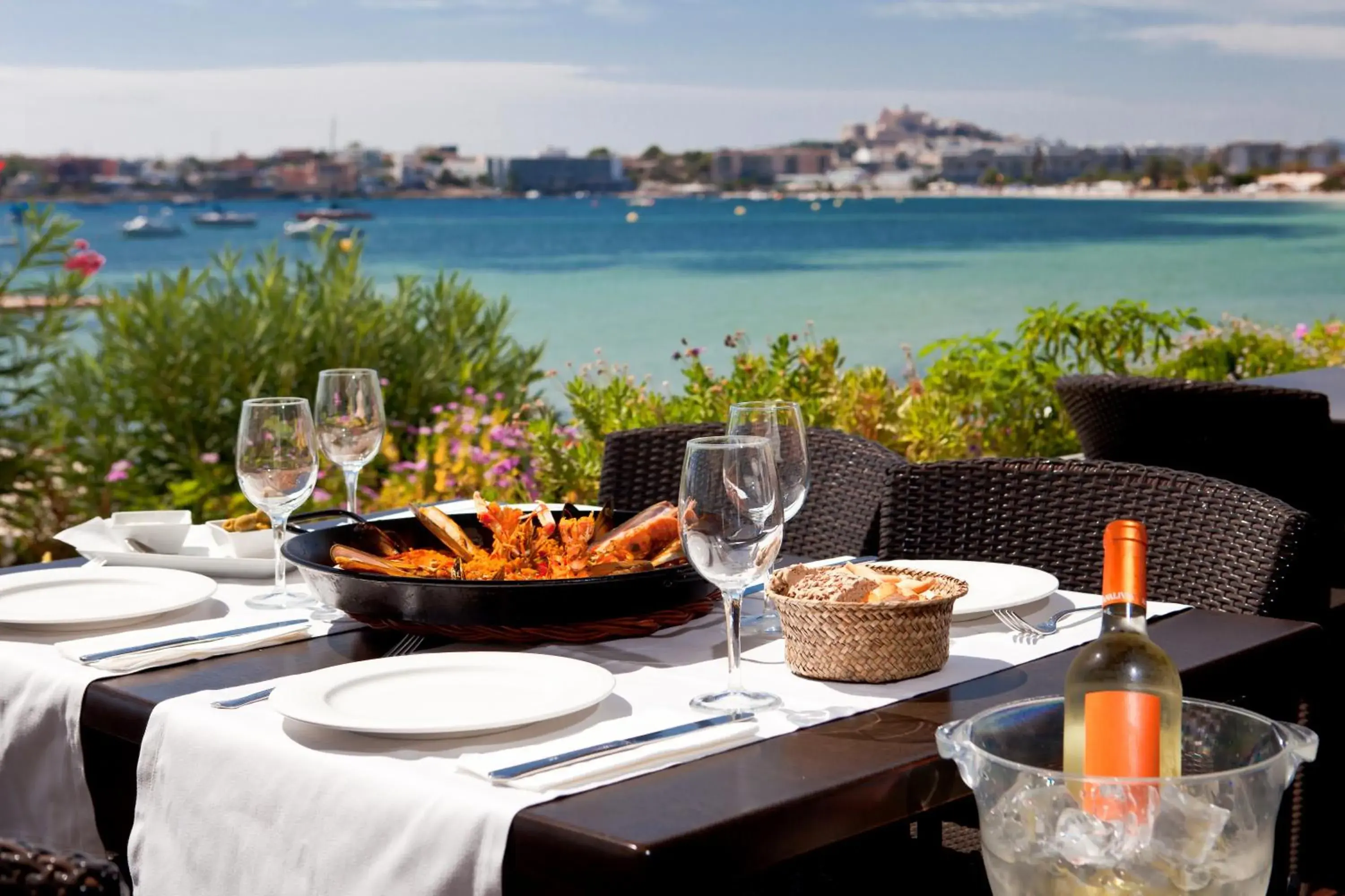 Food in Hotel Ses Figueres Food in Hotel Ses Figueres